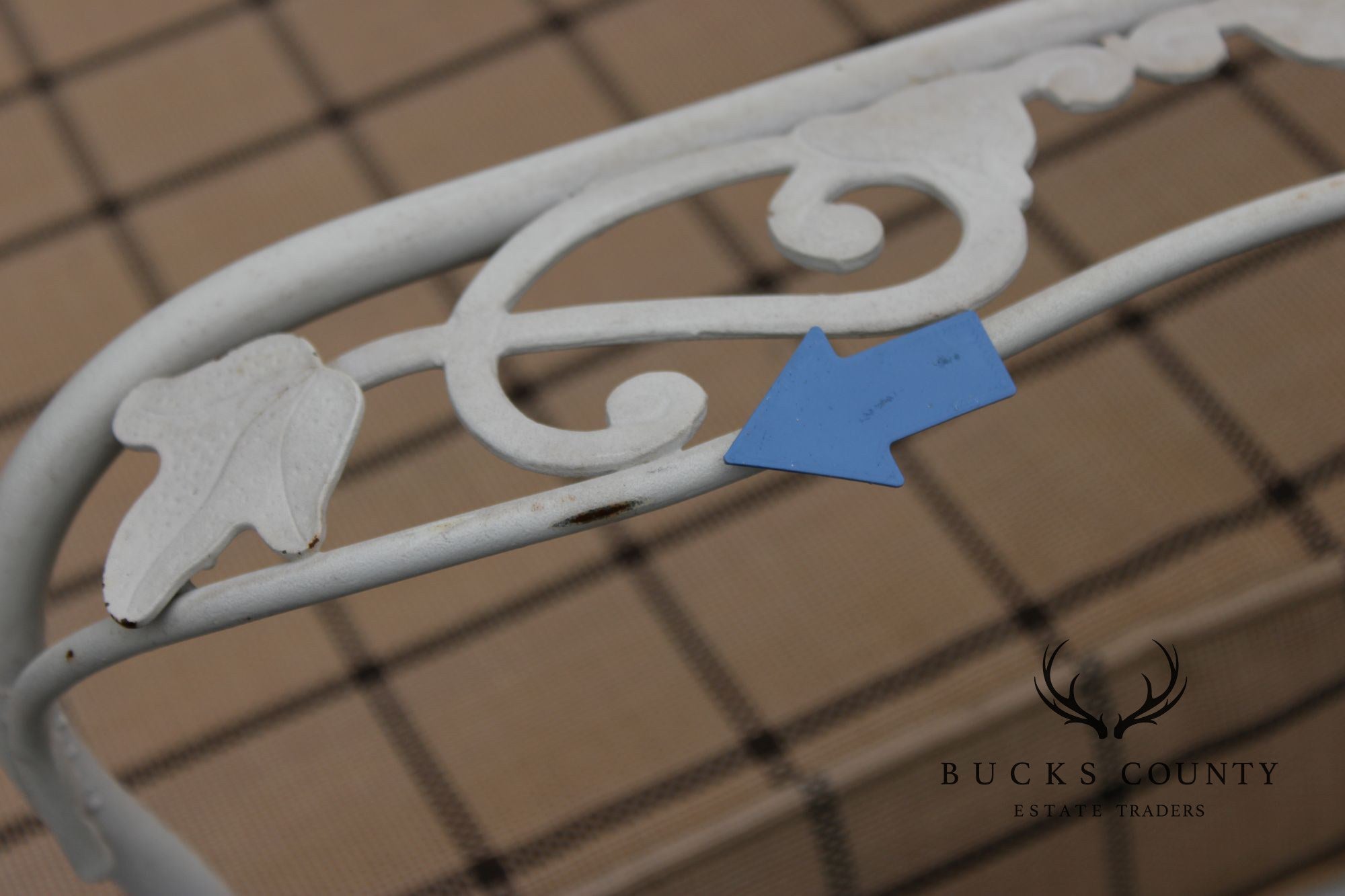 Lyon-Shaw Vintage Outdoor Patio Sofa With Scroll Iron Frame And Cushions