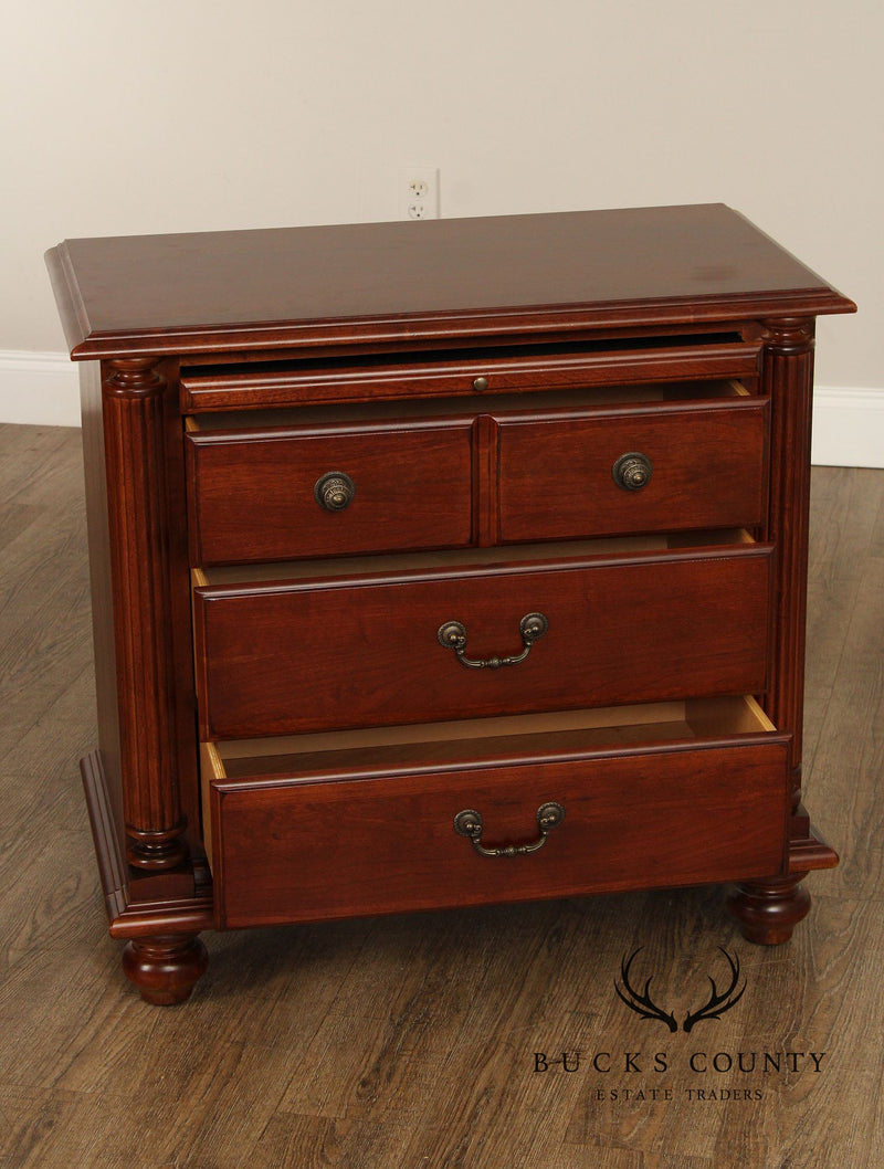 Hooker Furniture Traditional Bachelor's Chest Nightstand