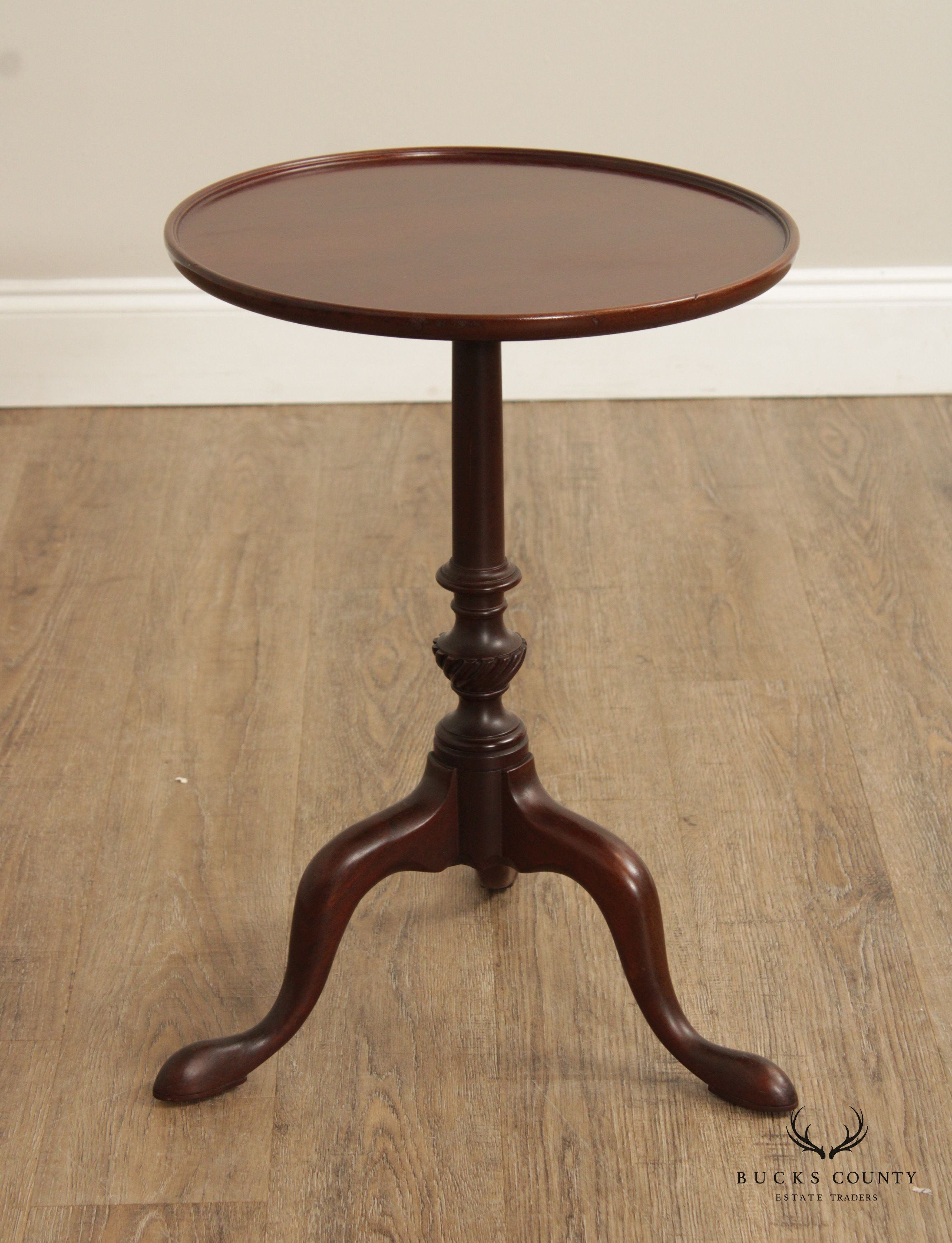 Kittinger Historic Newport Georgian Style Mahogany Round Mahogany Drinks Side Table