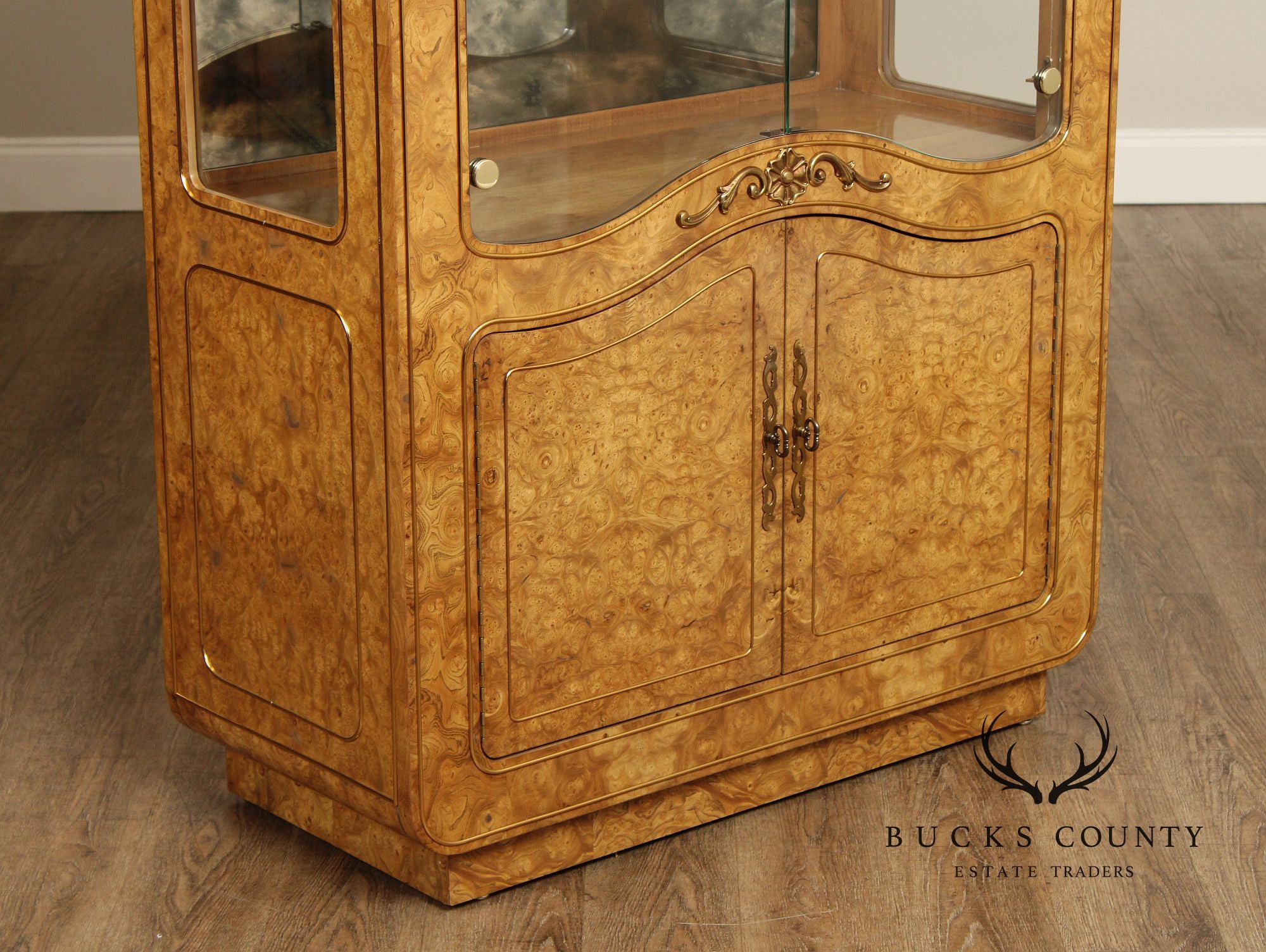 Mastercraft French Style Pair Of Burl Wood Display Cabinets