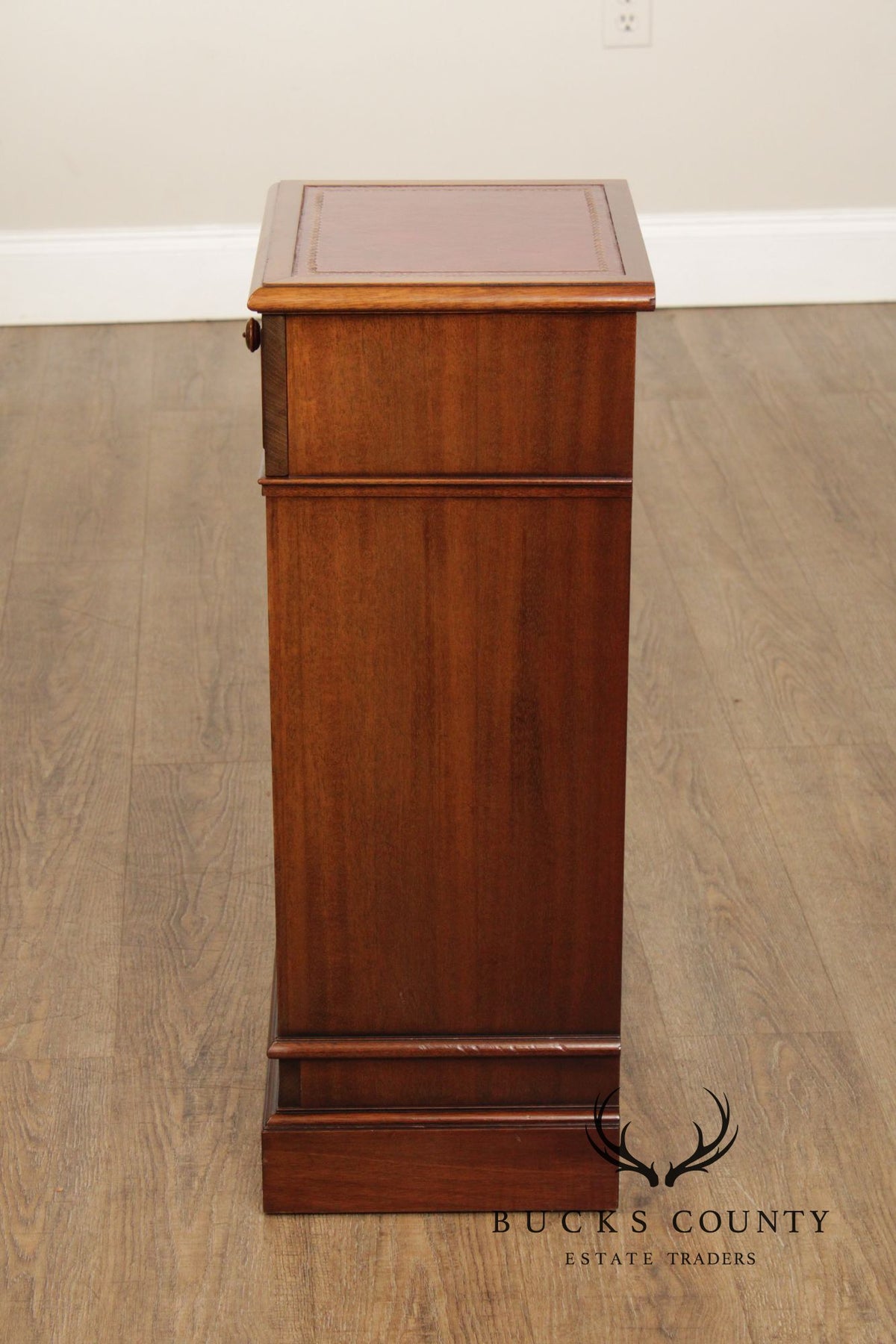 Traditional Style Small Mahogany Ledger Cabinet With Vertical Slots And Single Drawer
