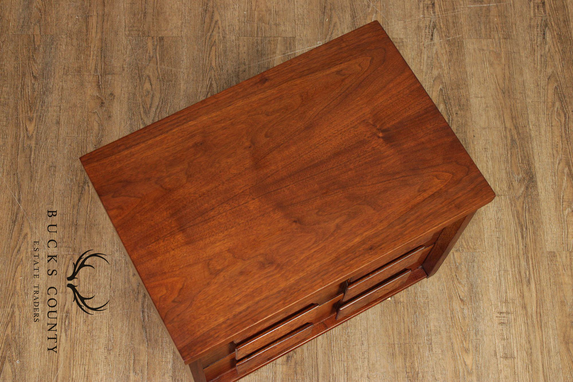 Mid Century Modern Pair of Walnut Nightstands