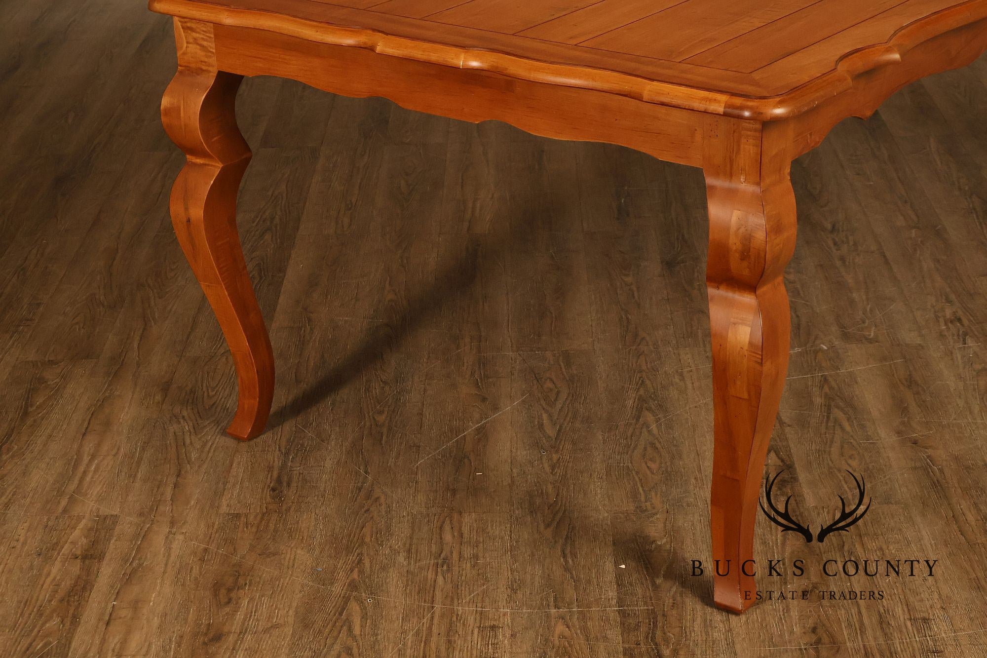 Ethan Allen 'Legacy' French Country Style Expandable Dining Table