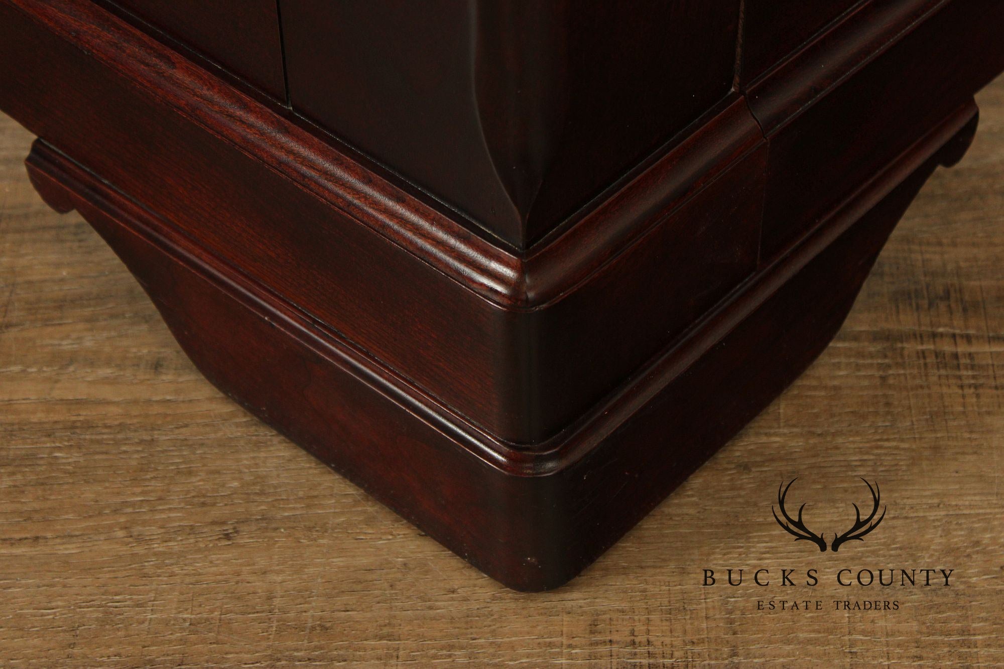 Stickley Marseilles Cherry Louis Philippe Style Queen Sleigh Bed