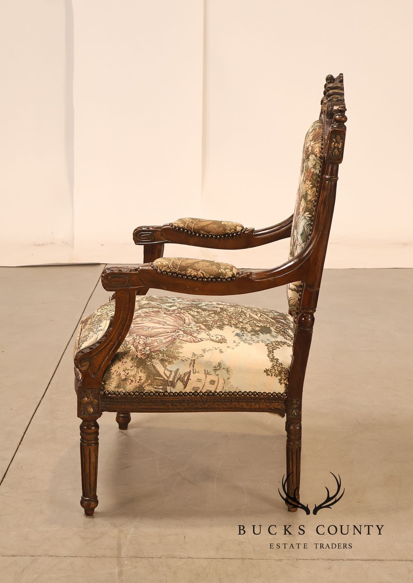 Italian Louis XVI Style Carved Throne Chair