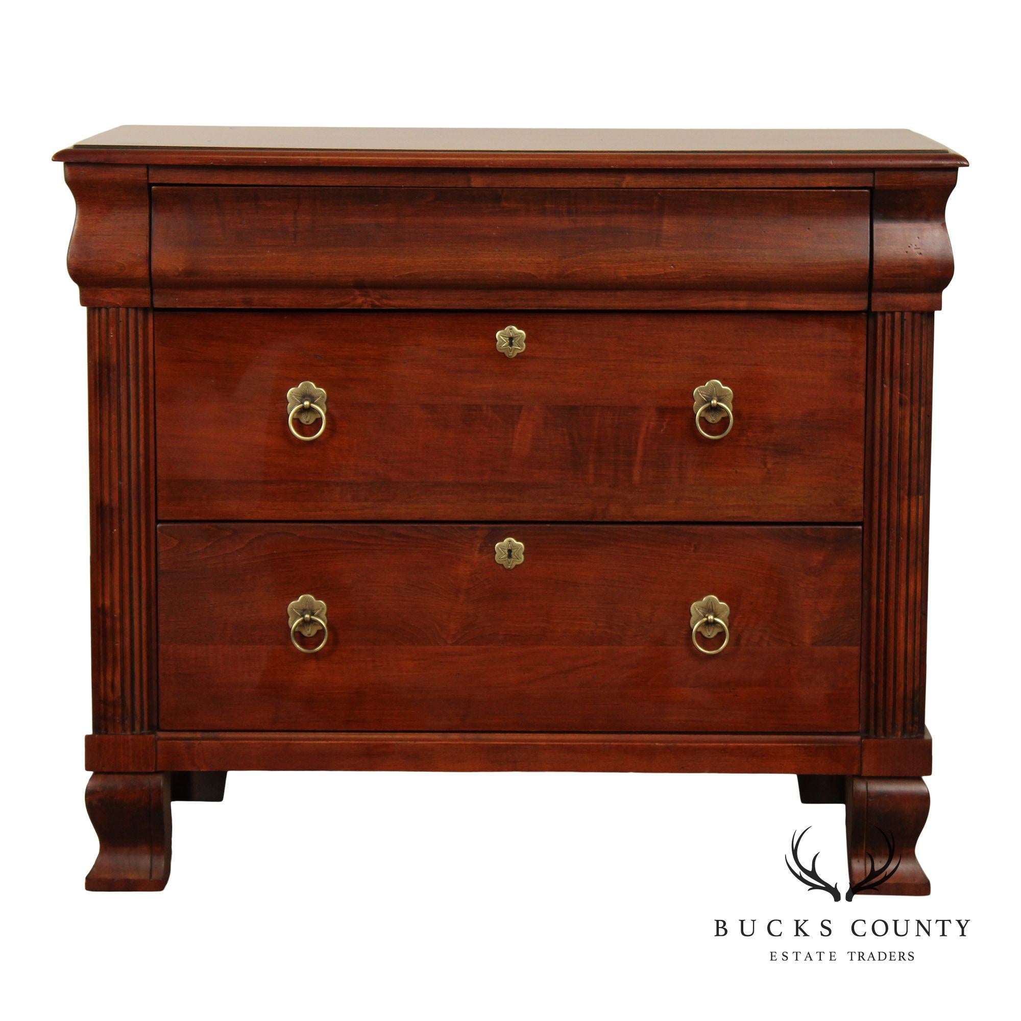 Ethan Allen British Classics Collection 'Daryn' Chest of Drawers