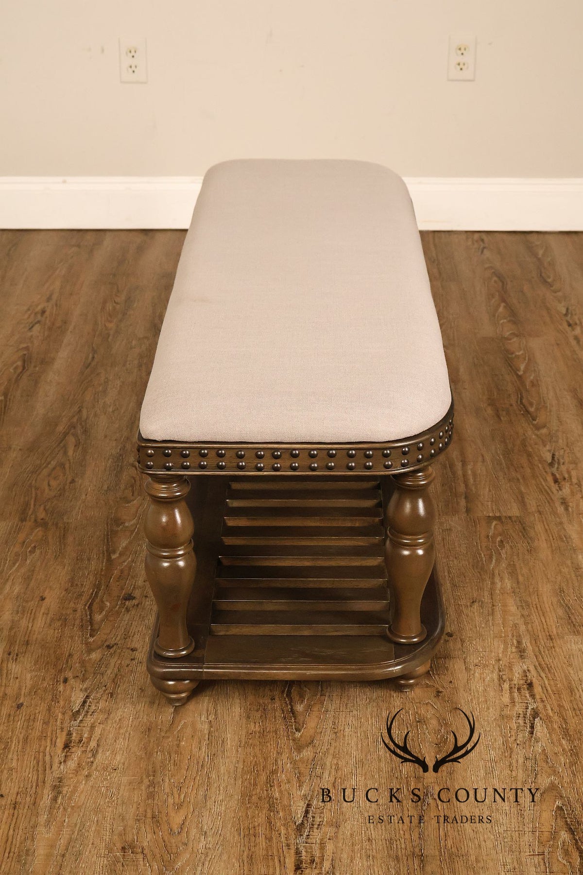 Riverside 'Belmeade' Baluster Carved Bench