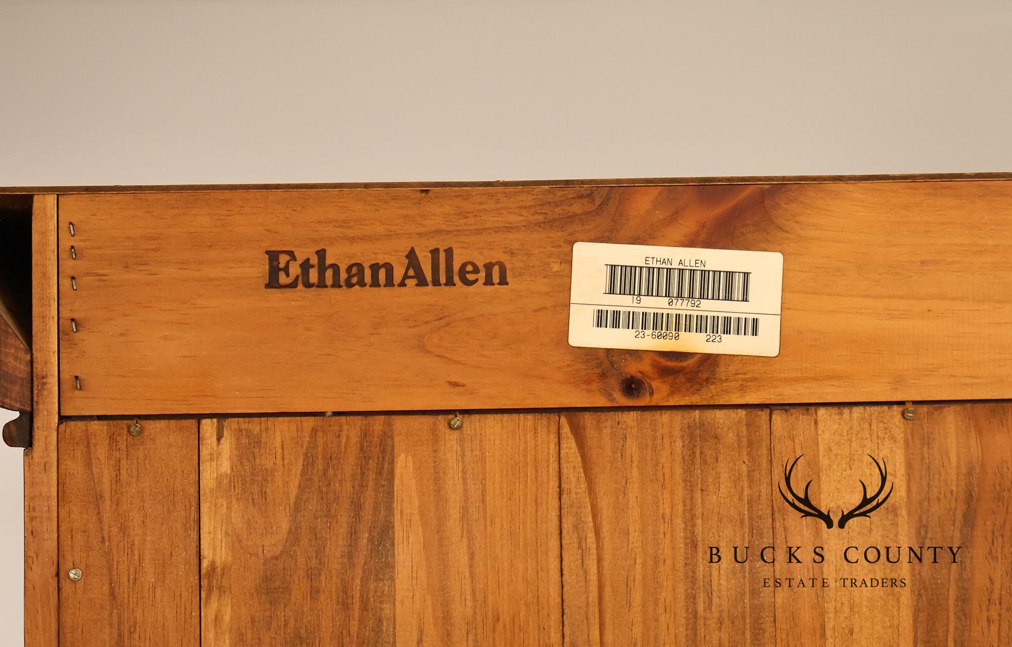Ethan Allen Country Crossings Pine Set Back Hutch