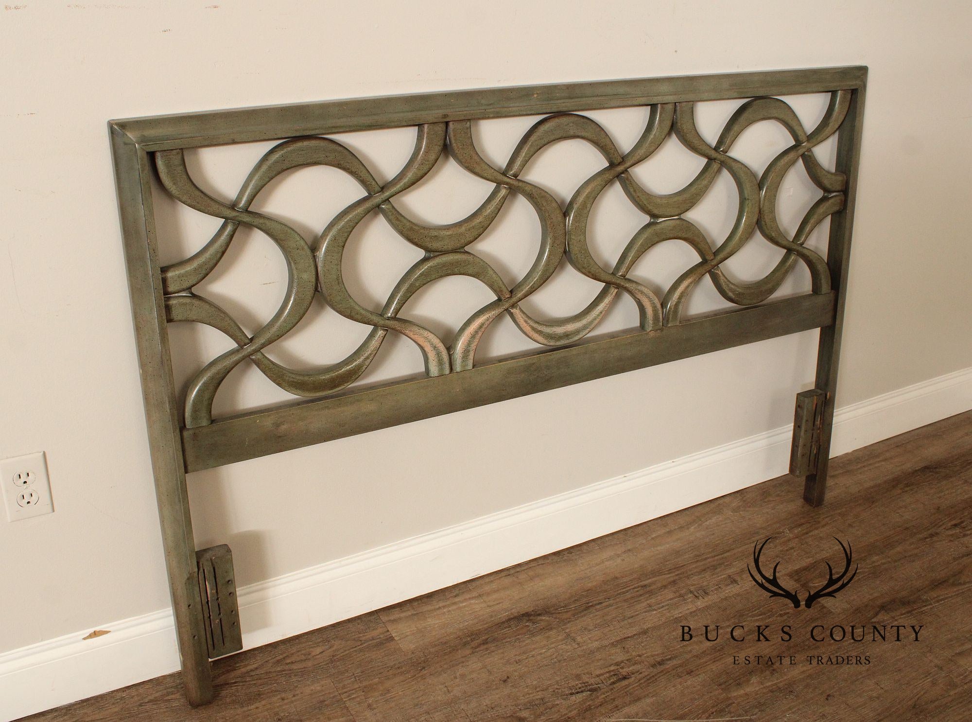 Stanley Furniture 'Theme II' Sculpted Queen Headboard