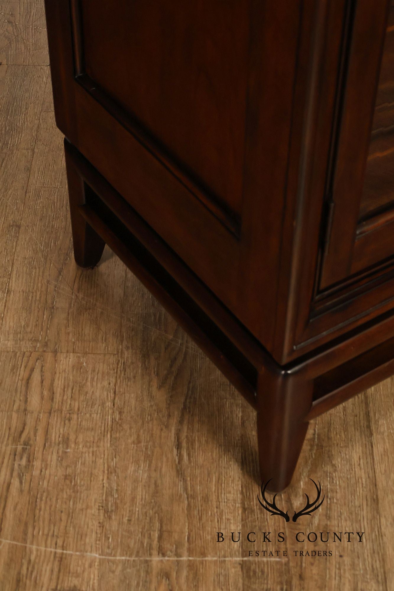 Thomasville Contemporary Display Cabinet