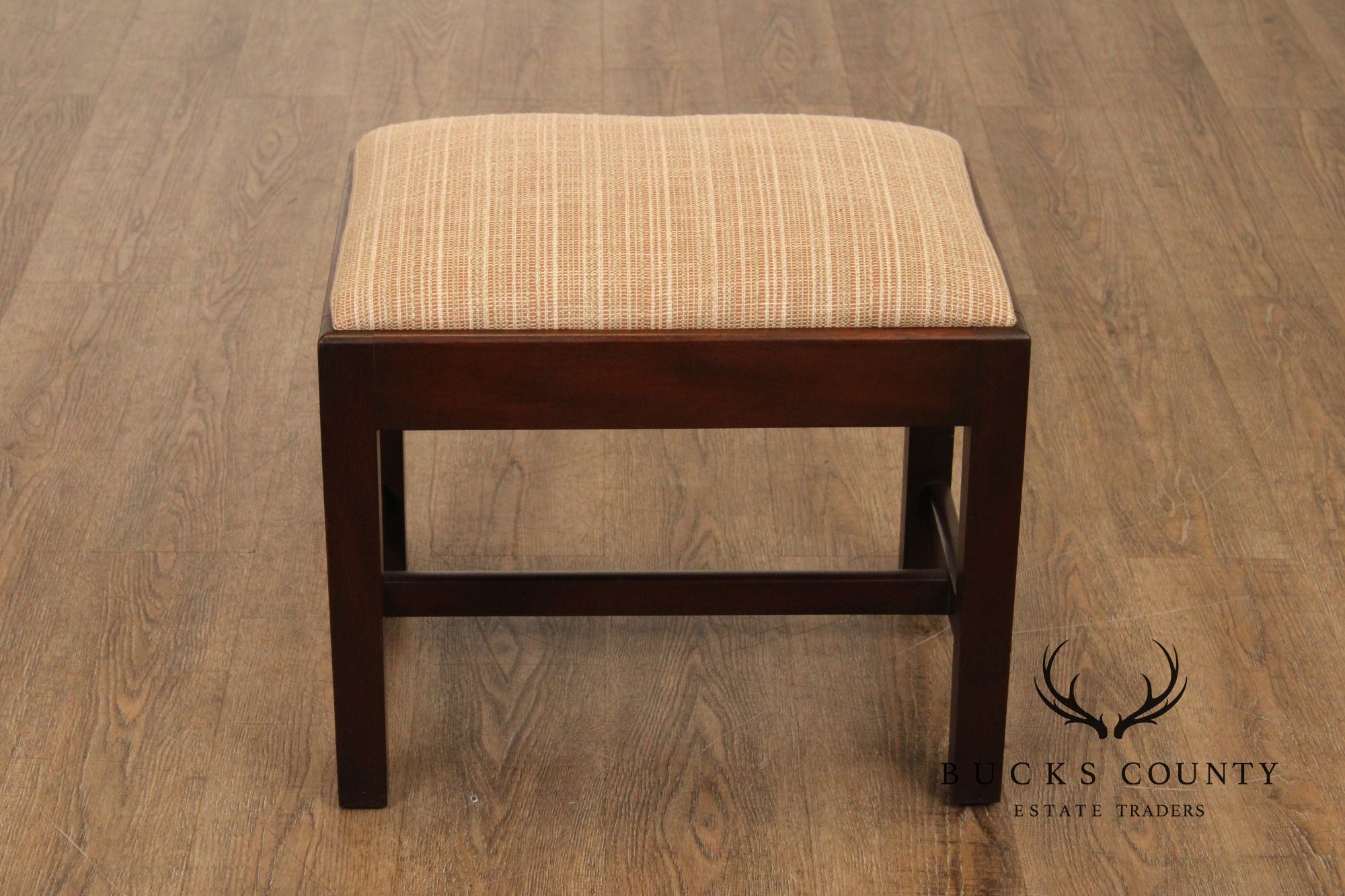 Kittinger Williamsburg Adaptation Chippendale Style Mahogany Bench