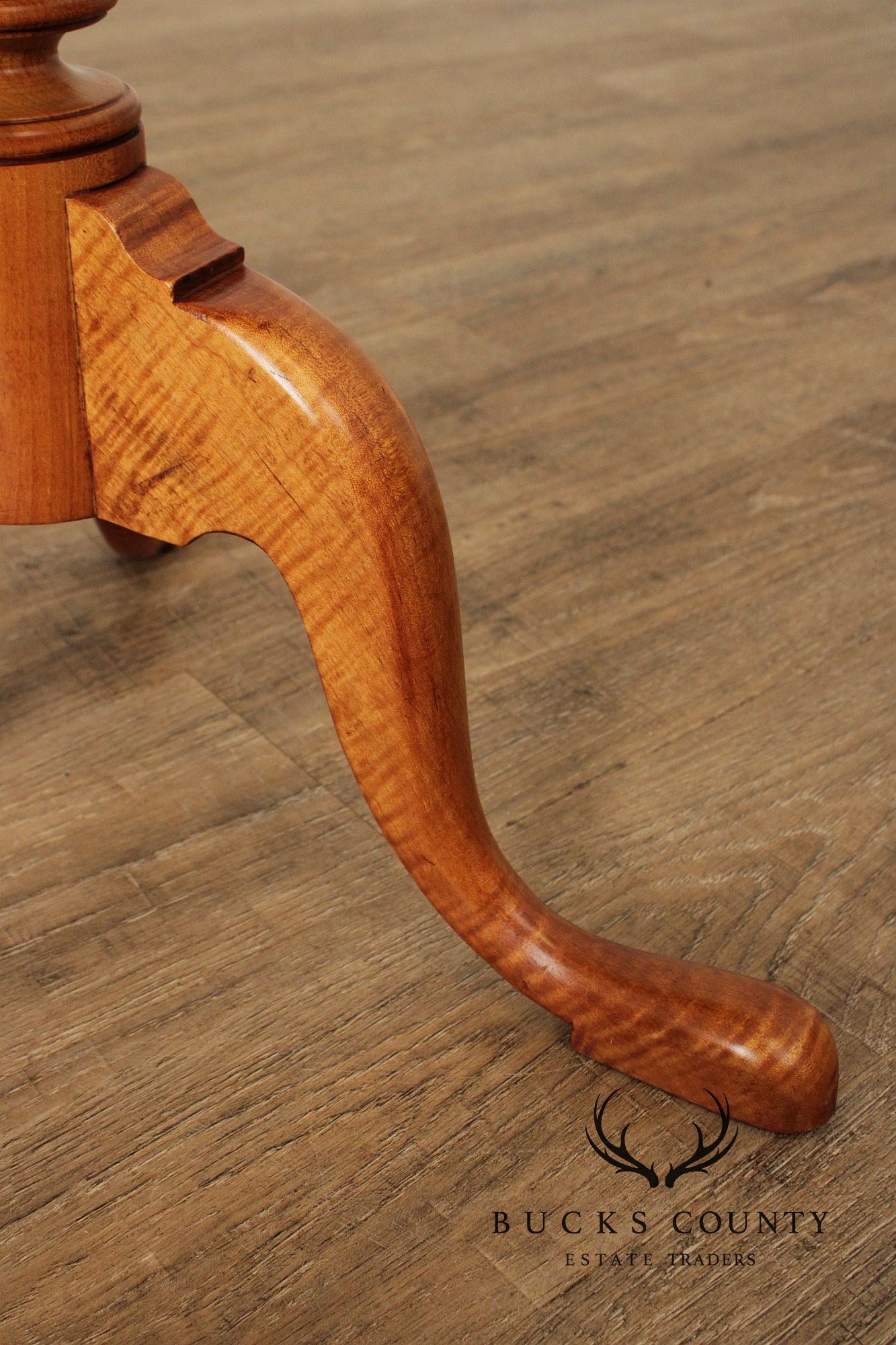 Custom Quality Queen Anne Style Tiger Maple Round Side Table