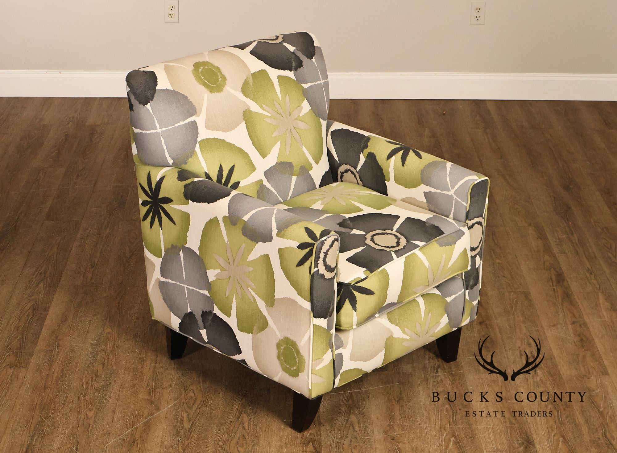 Fusion Furniture 'Daine' Accent Armchair