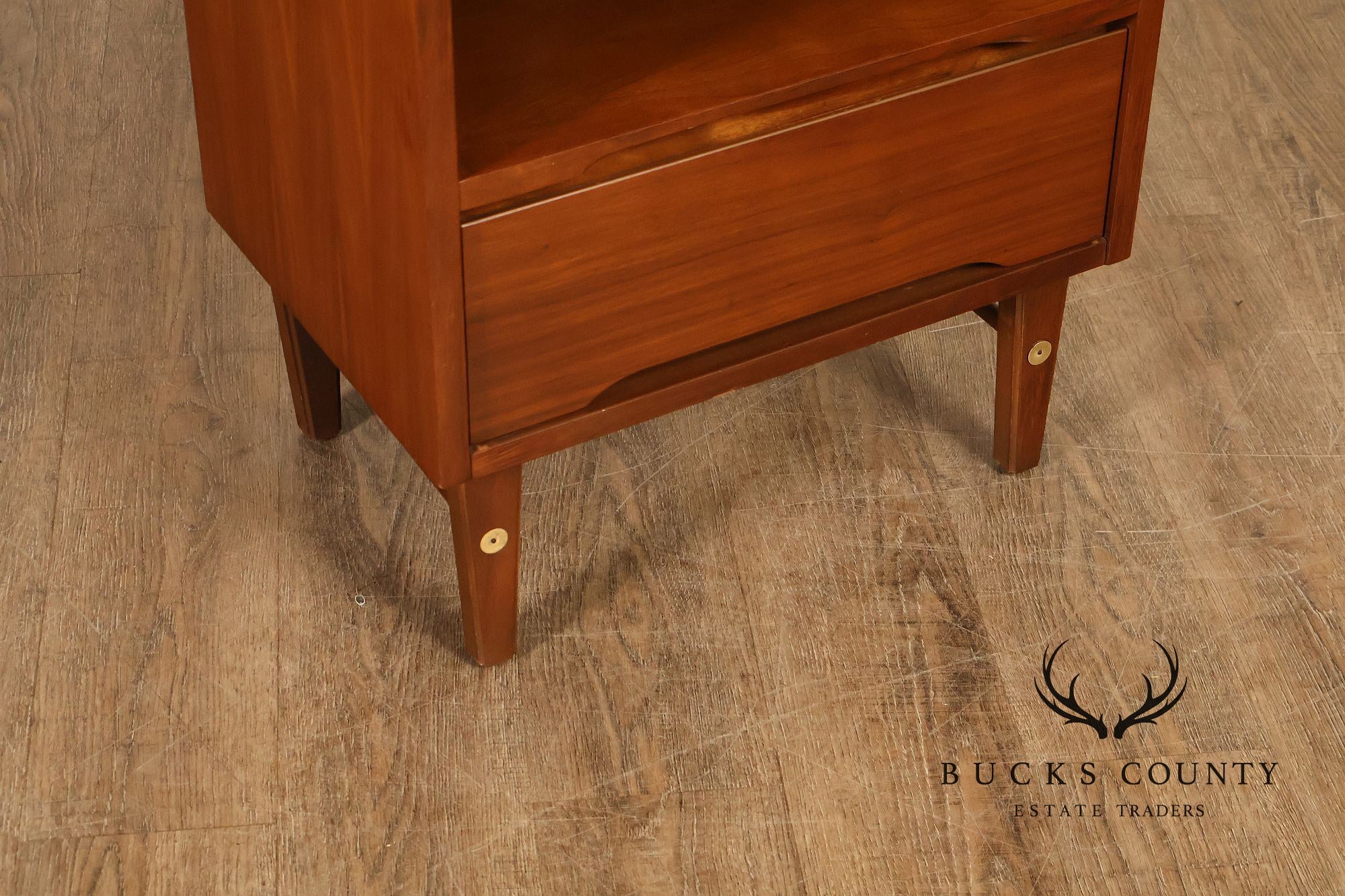 Stanley Furniture Mid Century Modern Pair of Walnut Nightstands