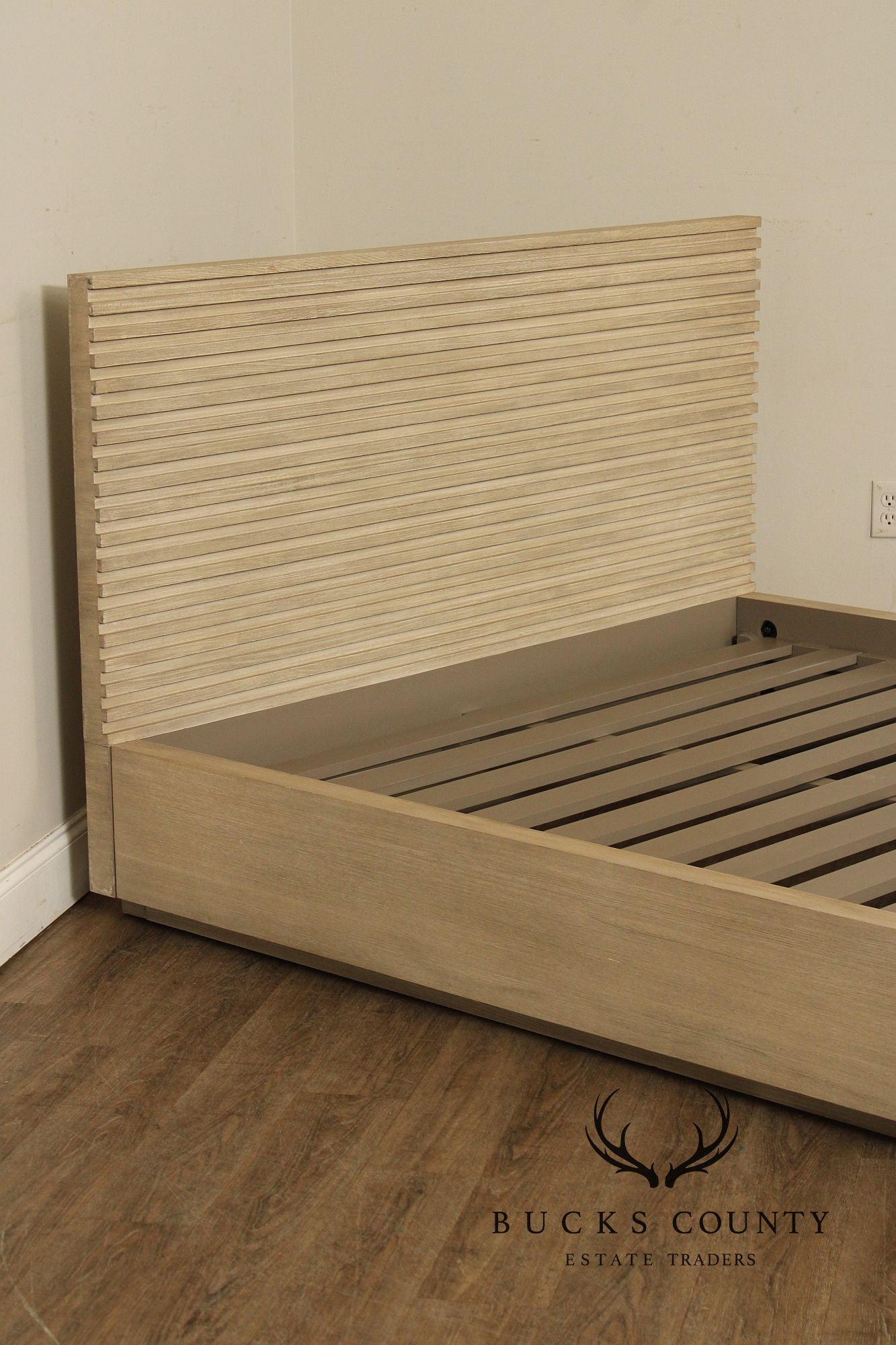 Restoration Hardware Mesa Platform Queen Bed