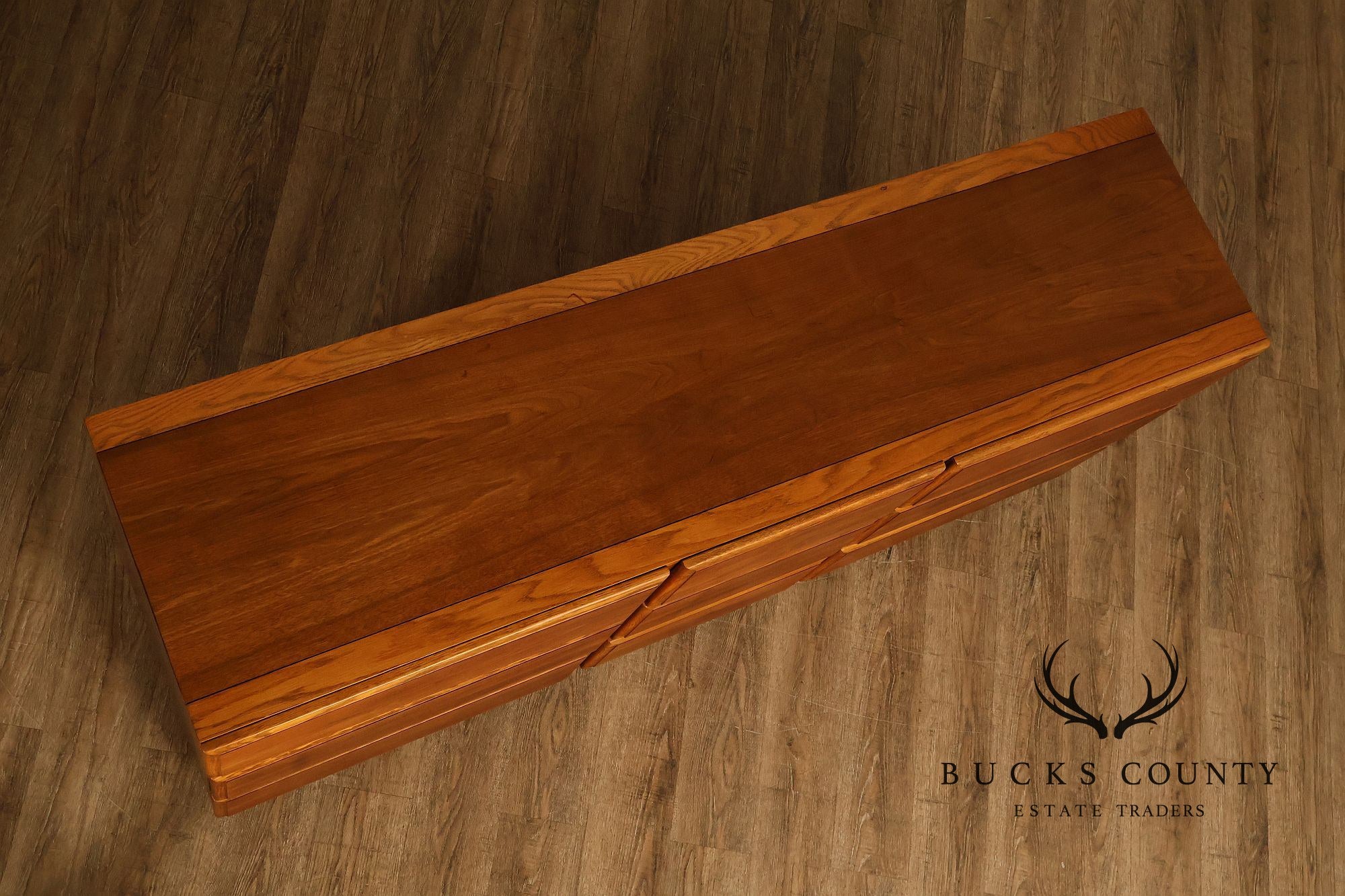 Lane Mid Century Modern Walnut 9 Drawer Dresser