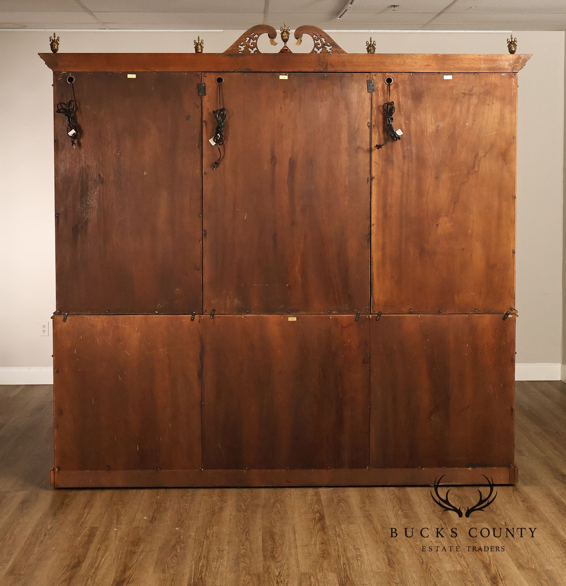 Maitland Smith Georgian Style Large Mahogany Breakfront Bookcase