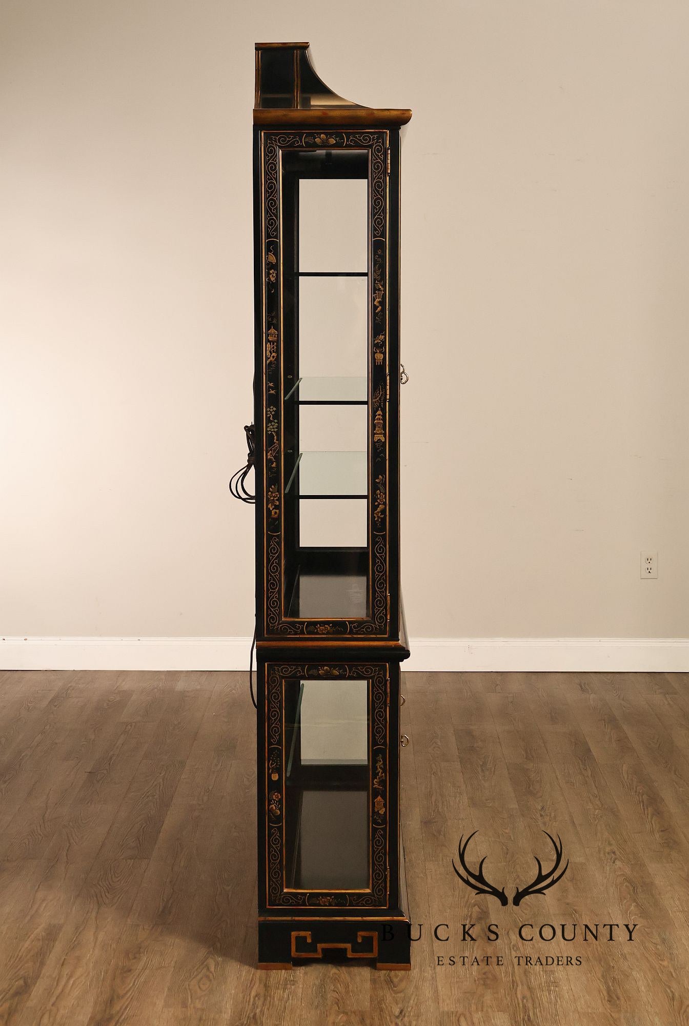 Drexel Heritage Et Cetera Chinoiserie Black Lacquer Pagoda Top Lighted Display China Cabinet