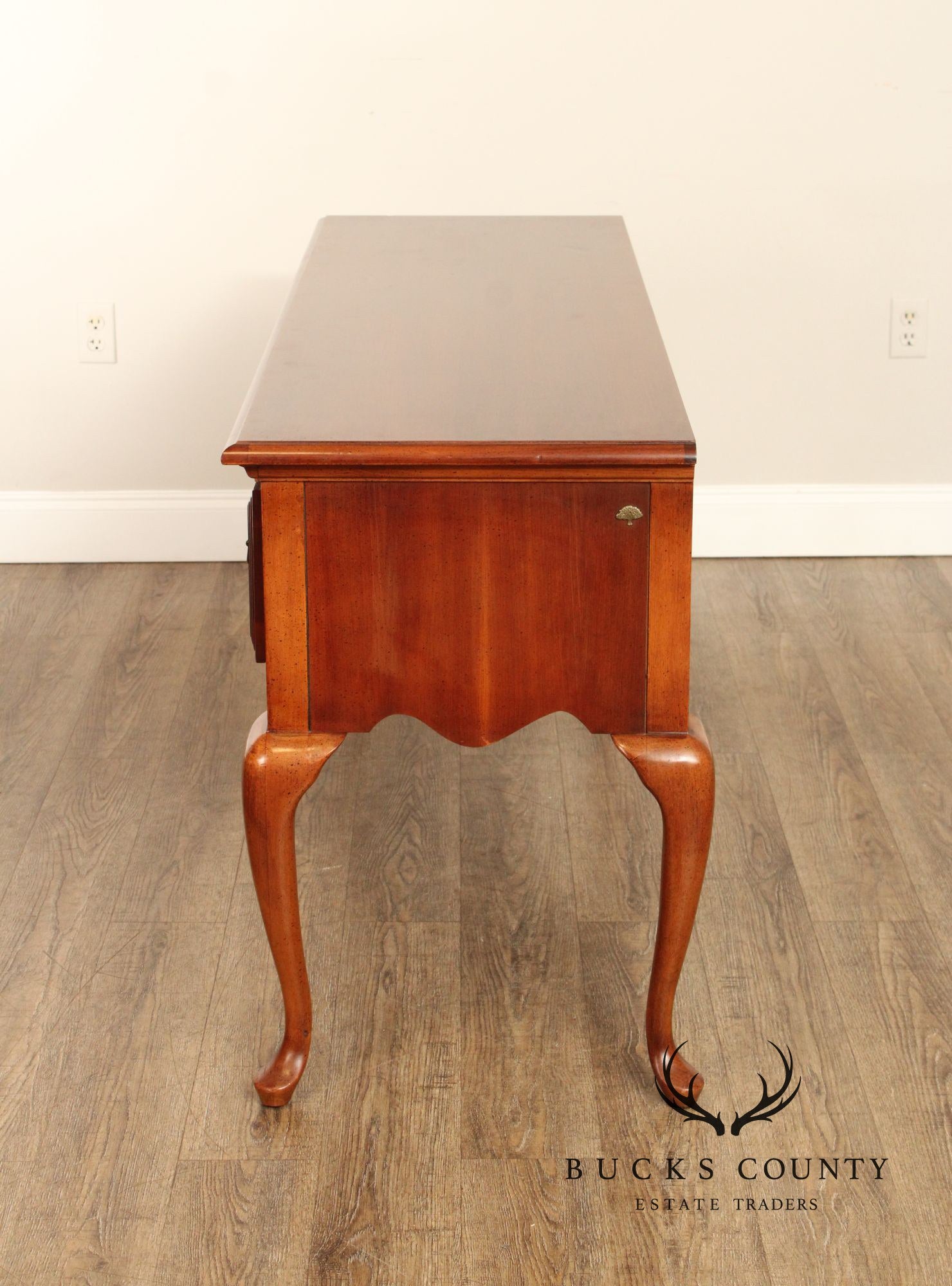 American Drew Queen Anne Style Cherry Sideboard