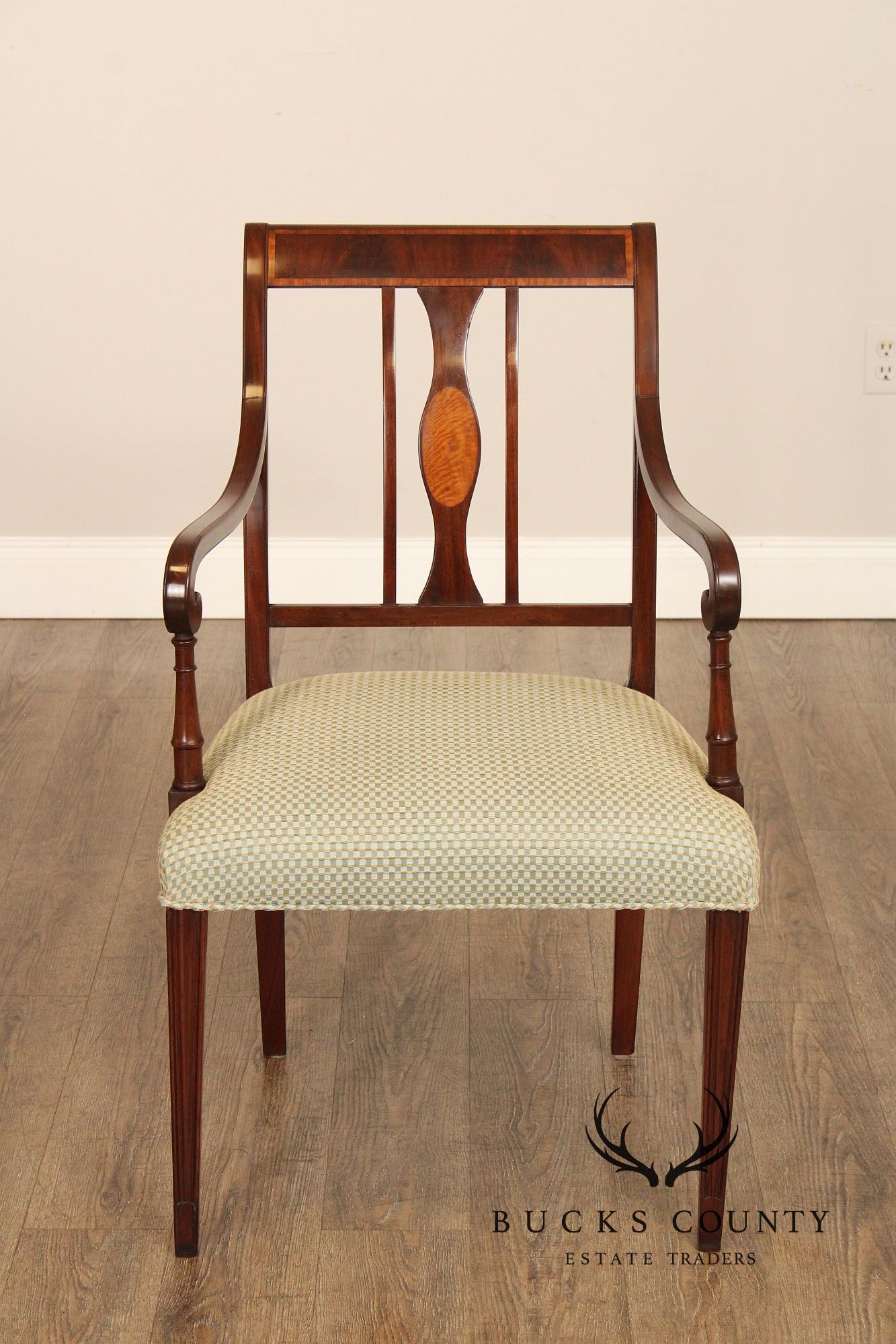 1940s Federal Style Set of Eight Mahogany Dining Chairs