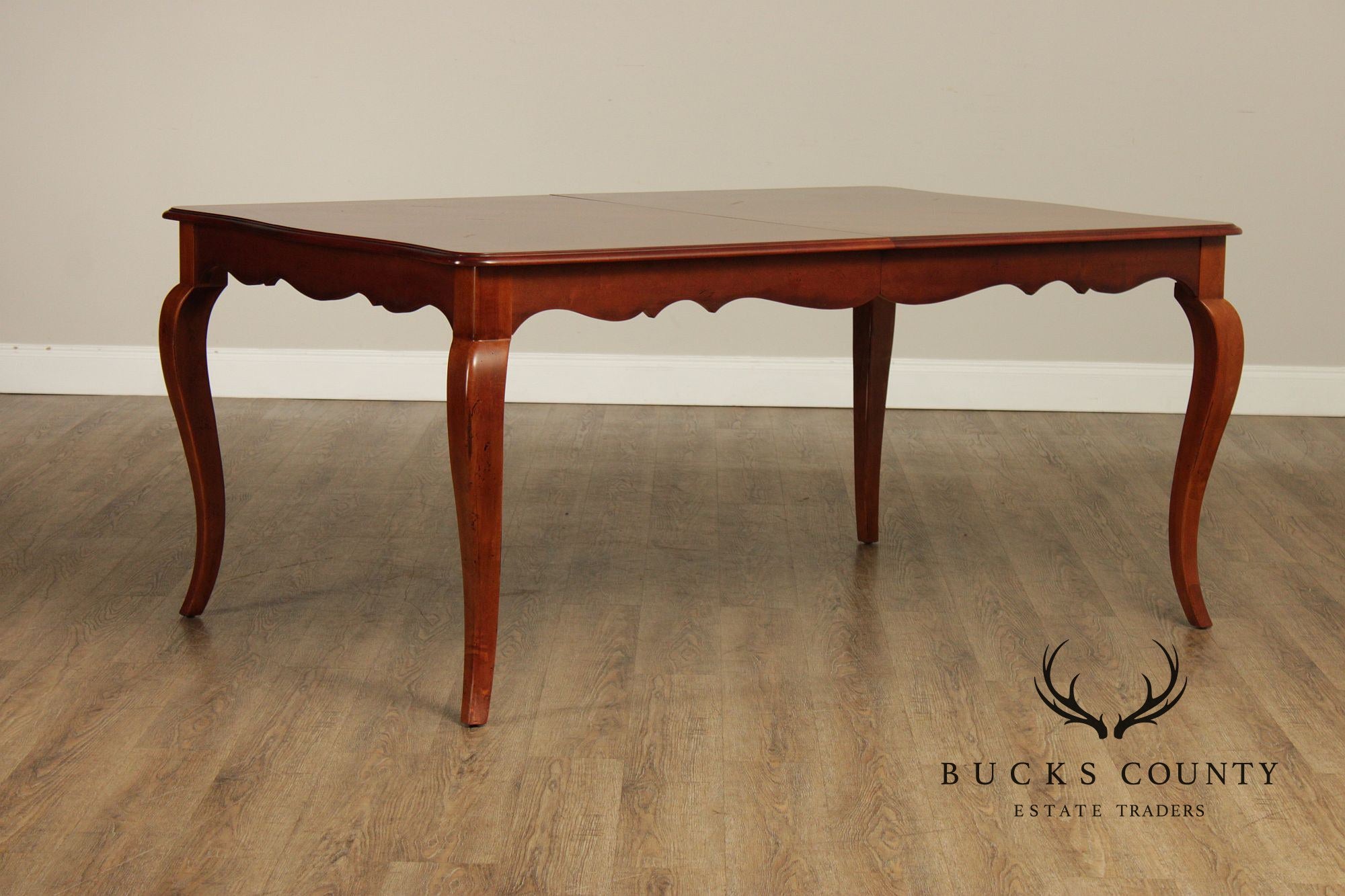 HICKORY WHITE ITALIAN PROVINCIAL STYLE CHERRY CHATEAU EXTENDABLE DINING TABLE