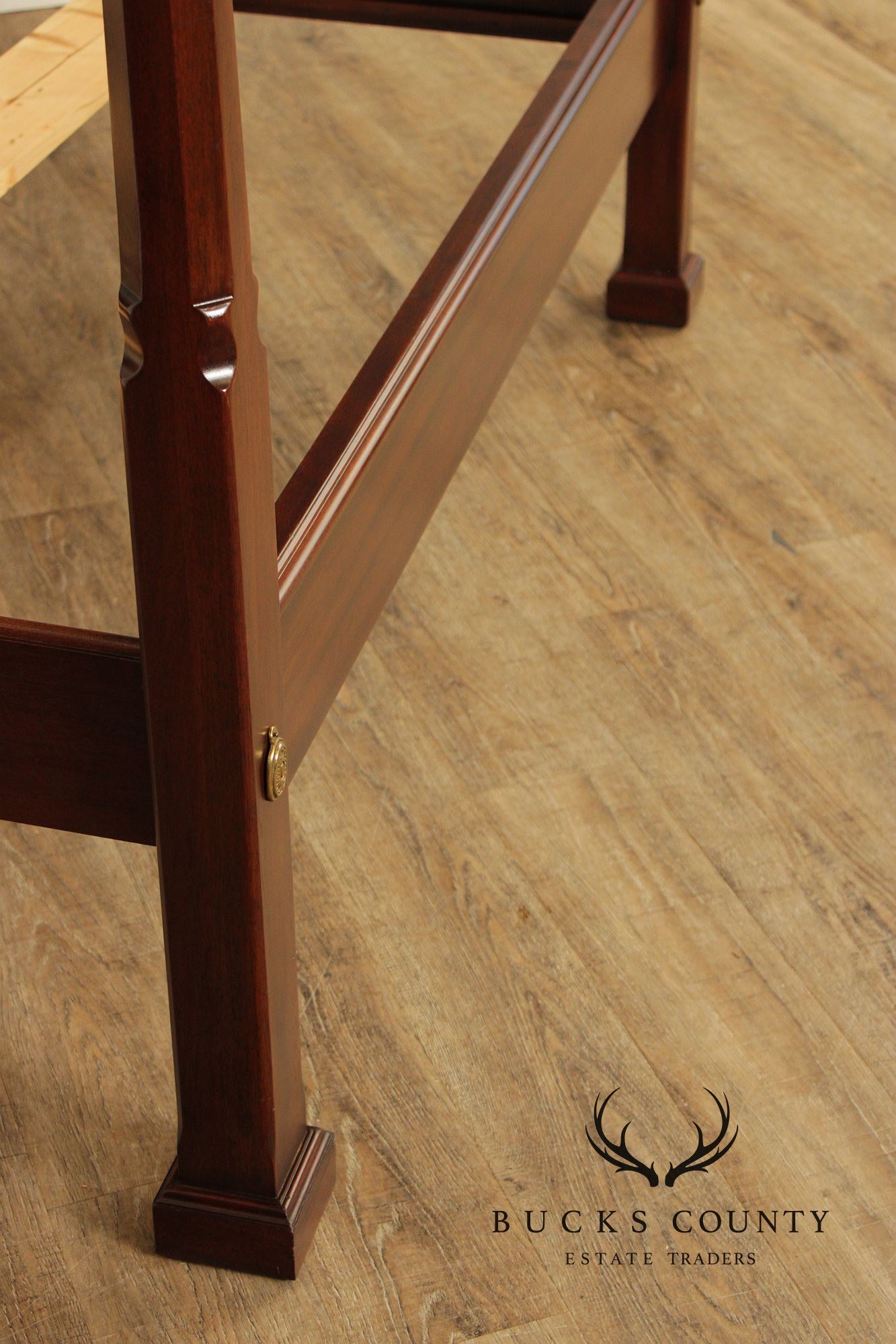 Henkel Harris Virginia Galleries Genuine Mahogany Queen Size Four Poster Bed