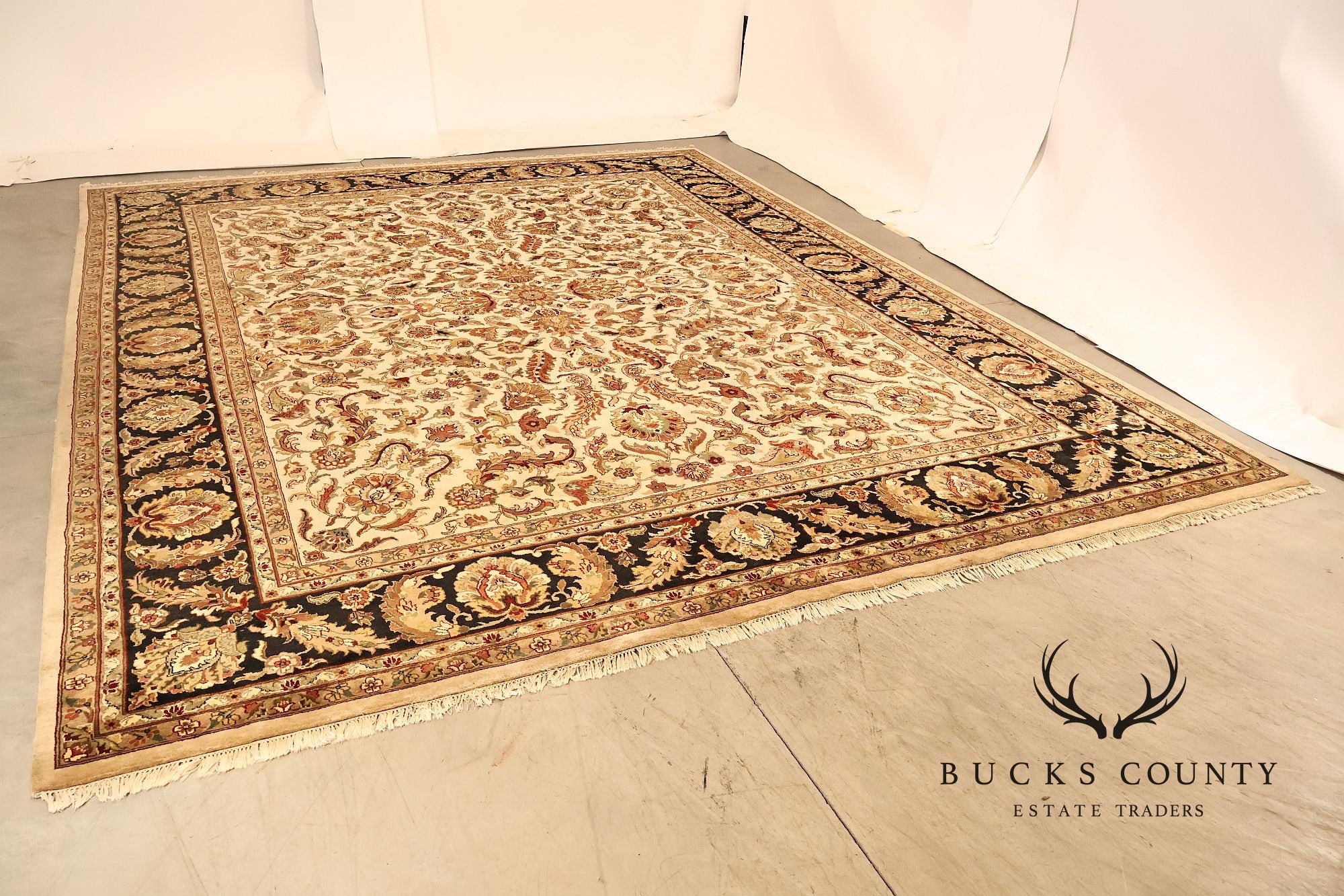 Persian Style Floral Wool Area Rug  12 inch x 15 inch 10 inch
