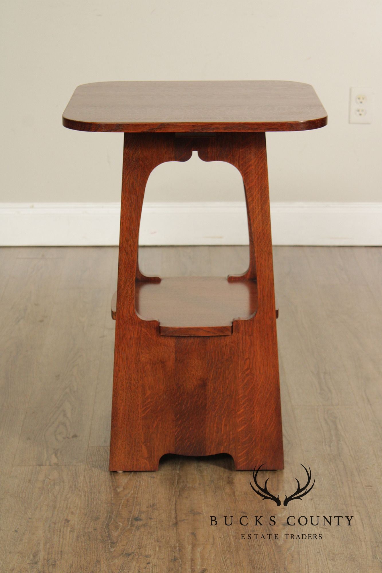 Stickley Mission Collection Arts & Crafts Pagoda Style Oak End Table