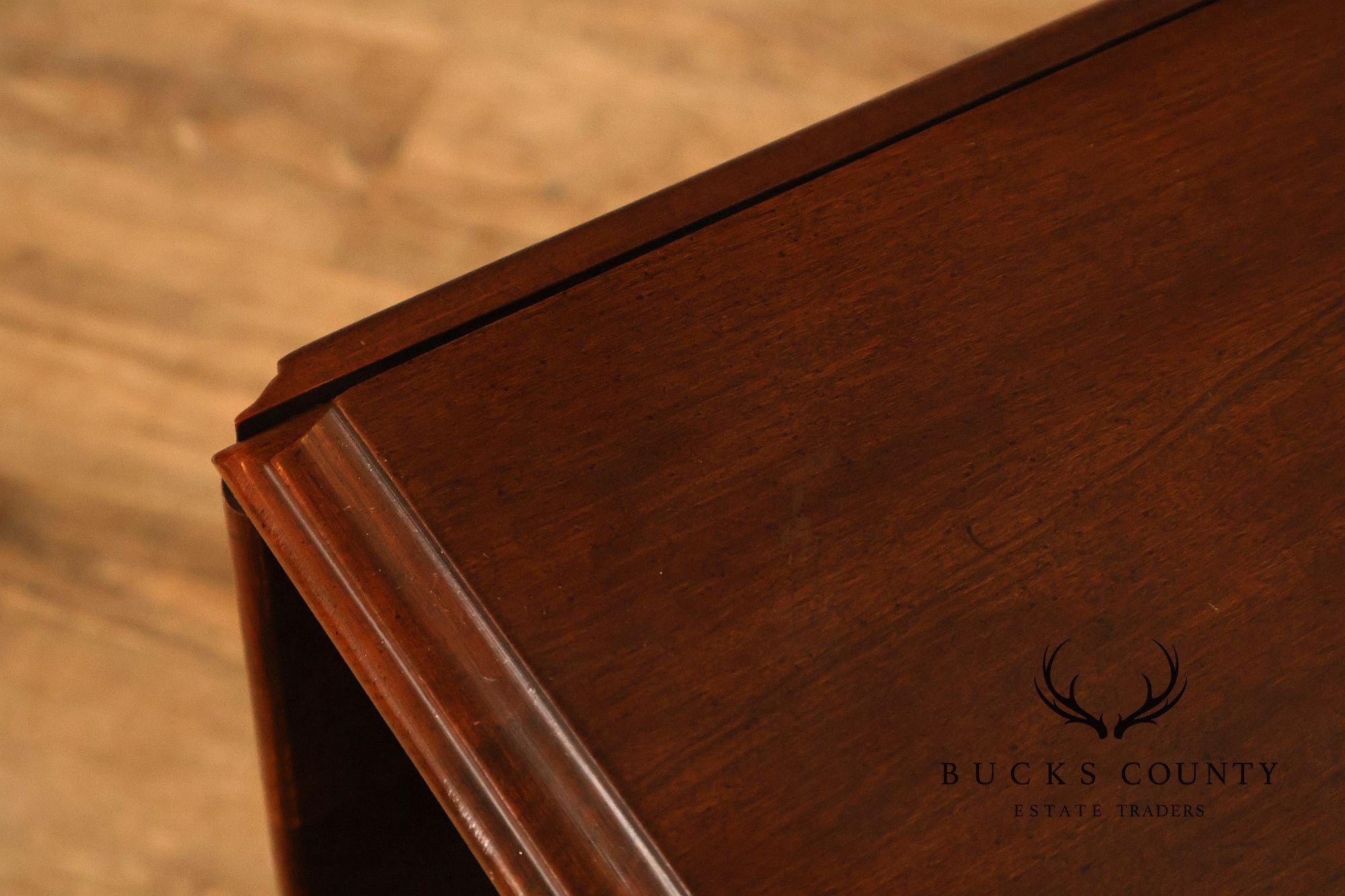 Ethan Allen Vintage Queen Anne Style Cherry Drop Leaf Side Table