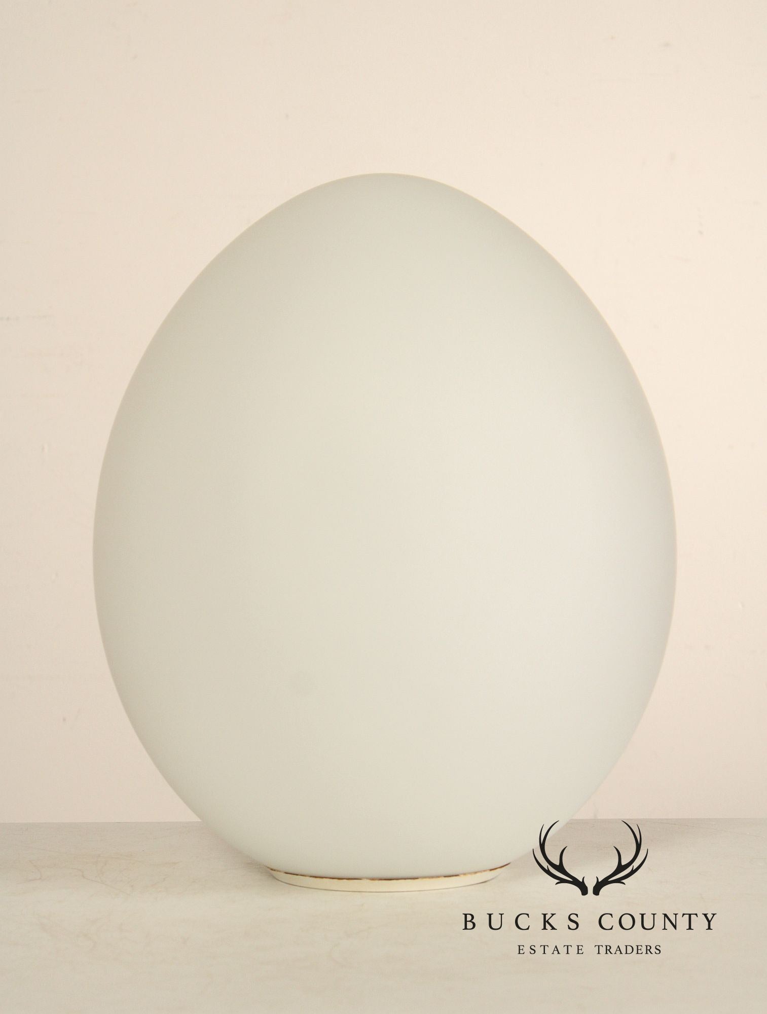 Laurel Lamp Company Mid Century Modern Glass Egg Lamp