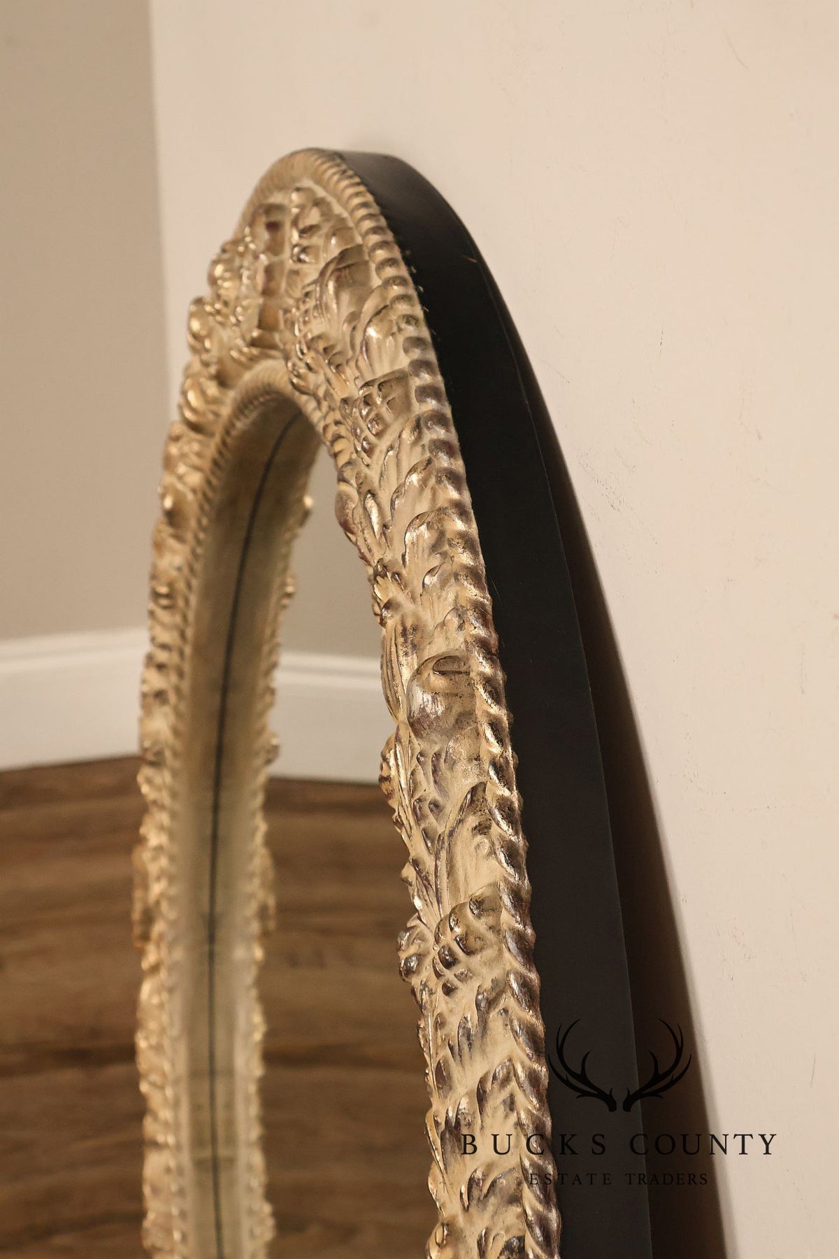 The Bombay Company 'Chardonnay' Round Carved Wall Mirror