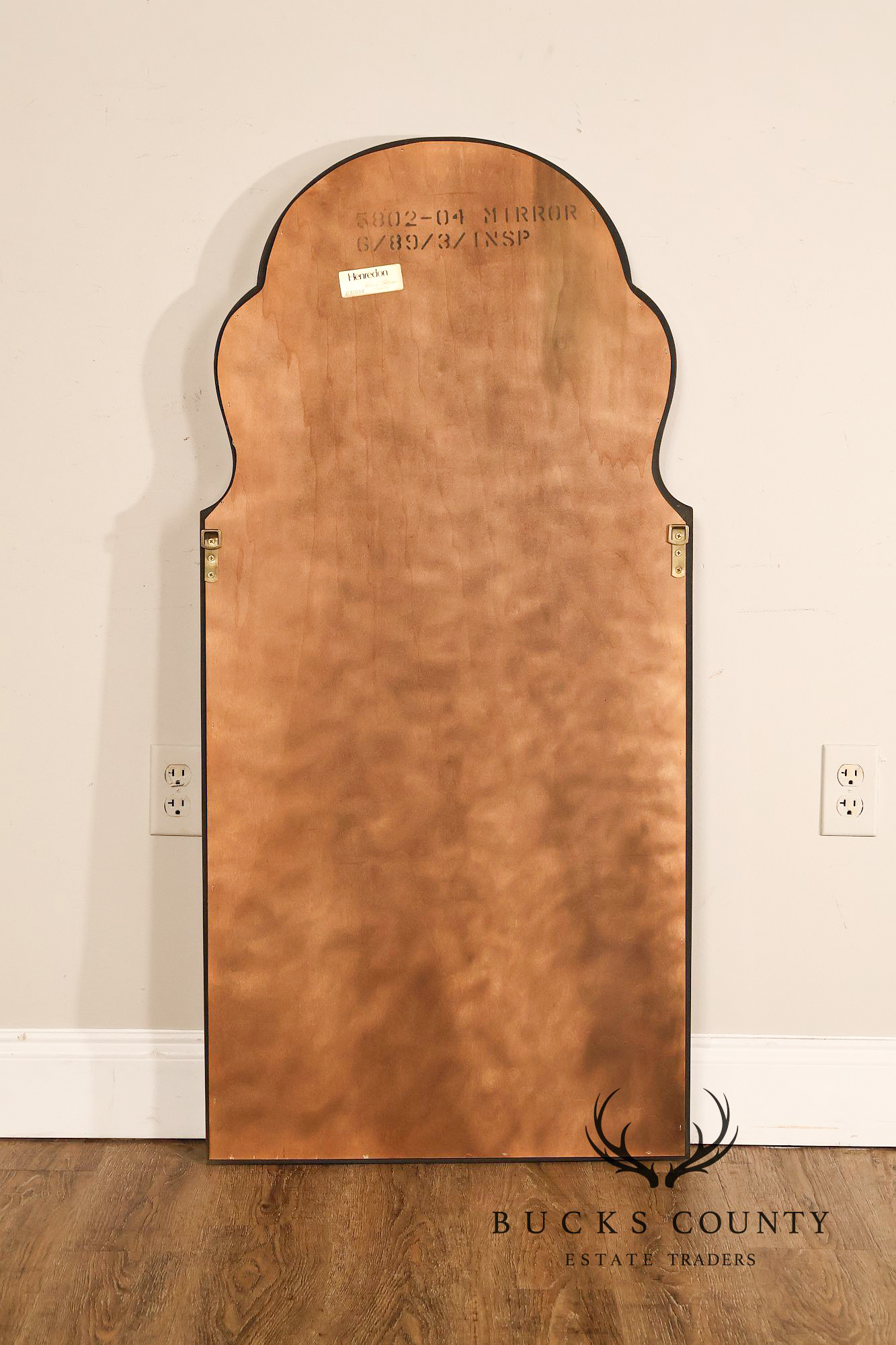 Henredon Chinoiserie Style Keyhole Wall Mirror