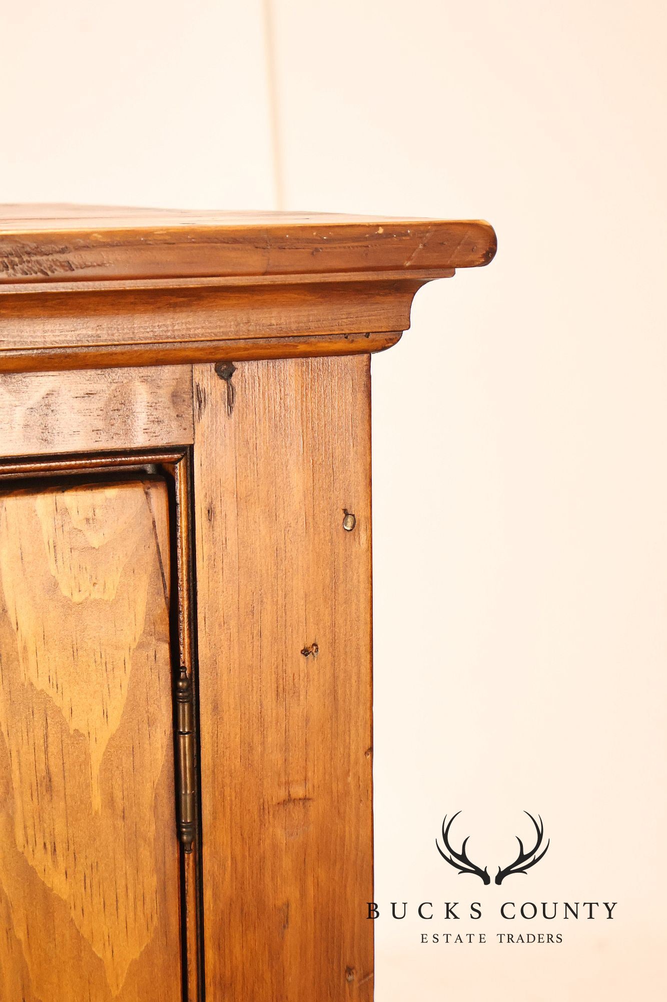 William Draper Cabinetmaker Rustic Country Pine Four Door Cupboard