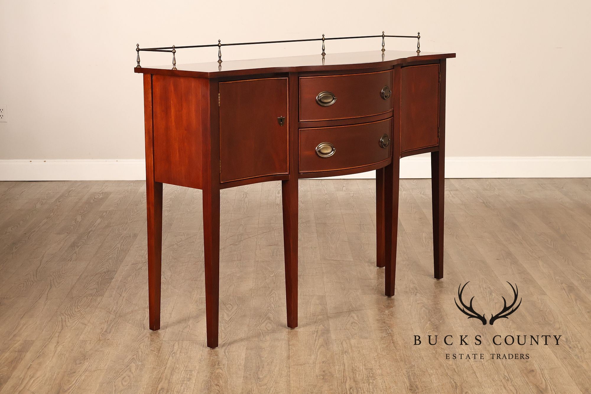 Hitchcock Furniture Hepplewhite Style Mahogany Sideboard