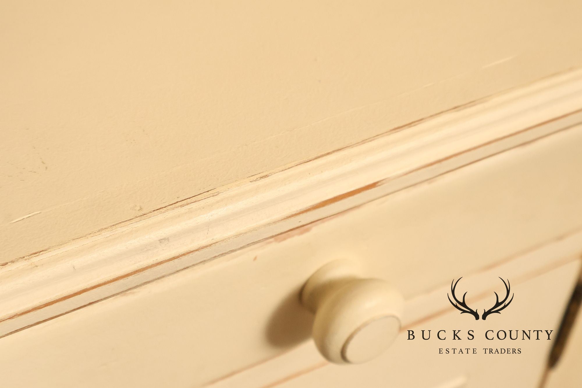 Coastal Style Pair of Painted Bedside Cabinets