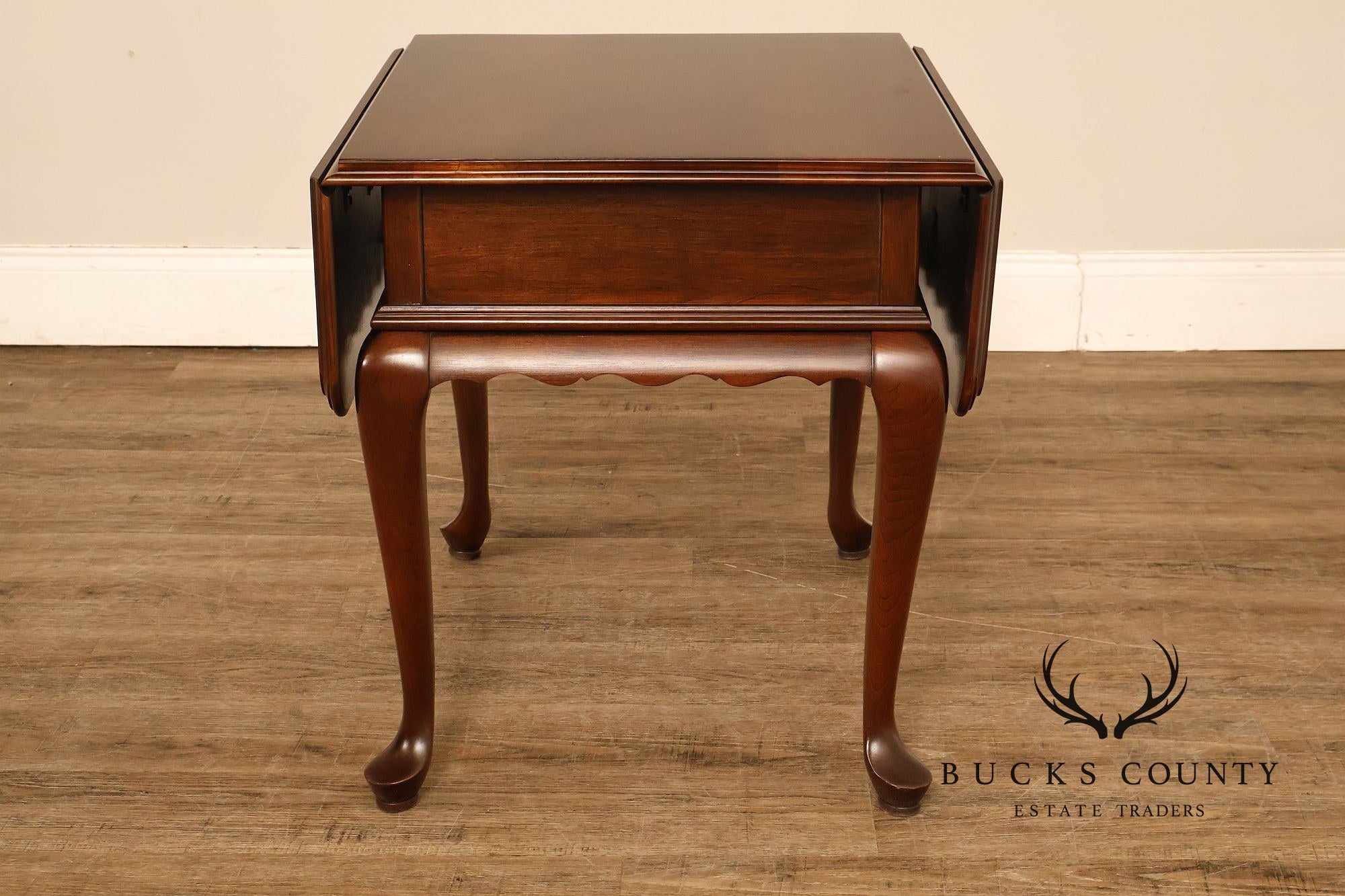 Ethan Allen Vintage Queen Anne Style Cherry Drop Leaf Side Table