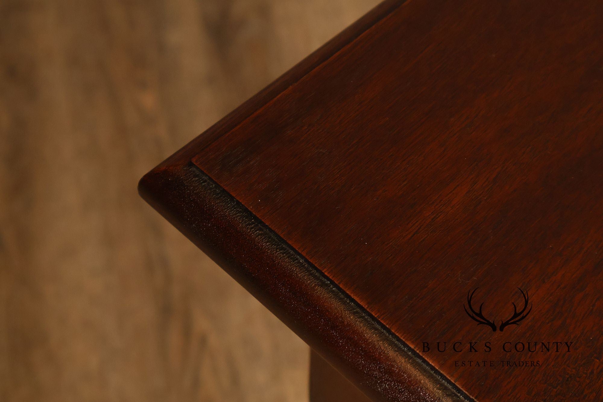 Bench Made Pair Of Sheraton Style Solid Mahogany Nightstands End Tables