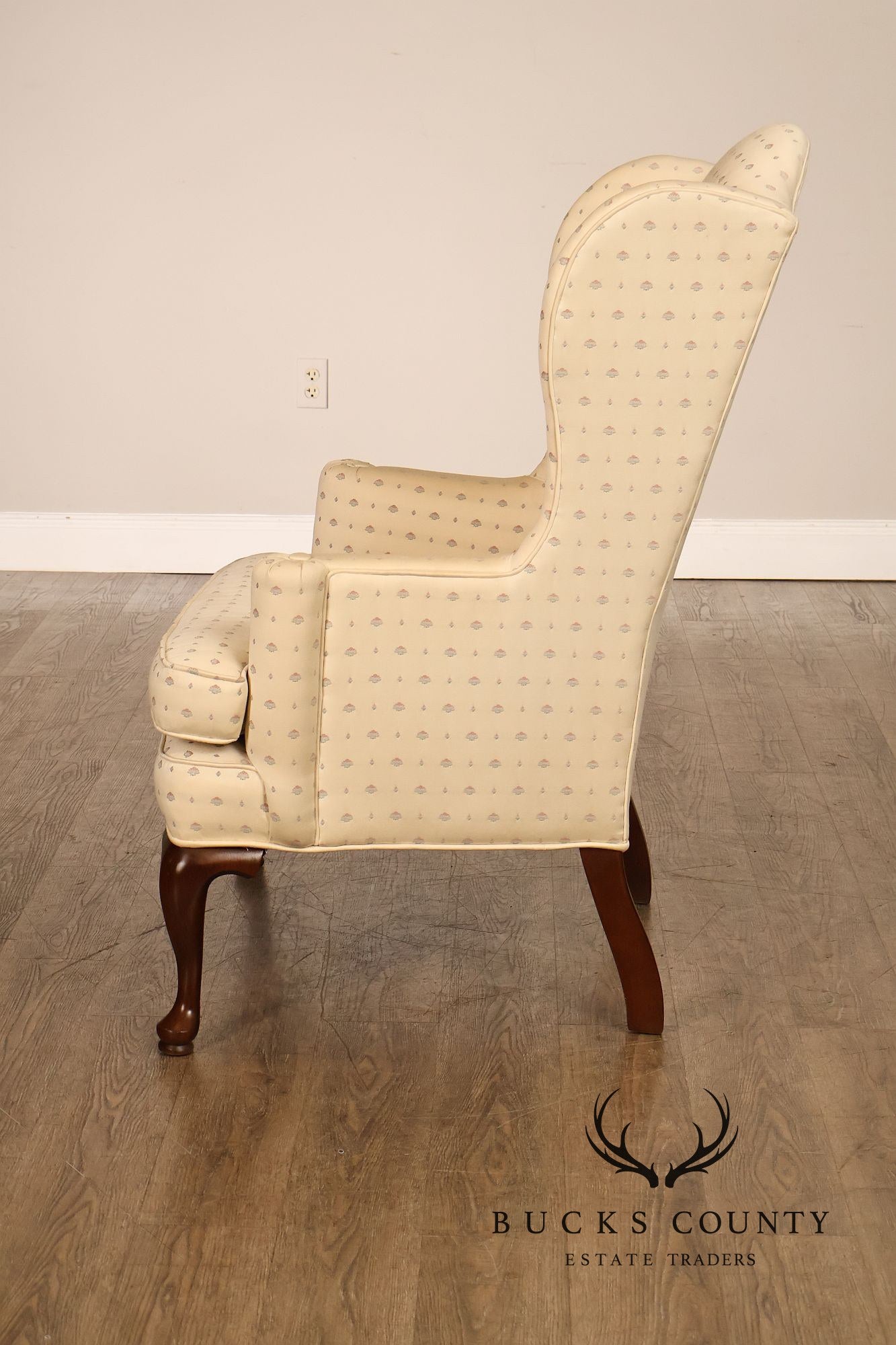 Ethan Allen Queen Anne Style Vintage Pair of Wing Chairs