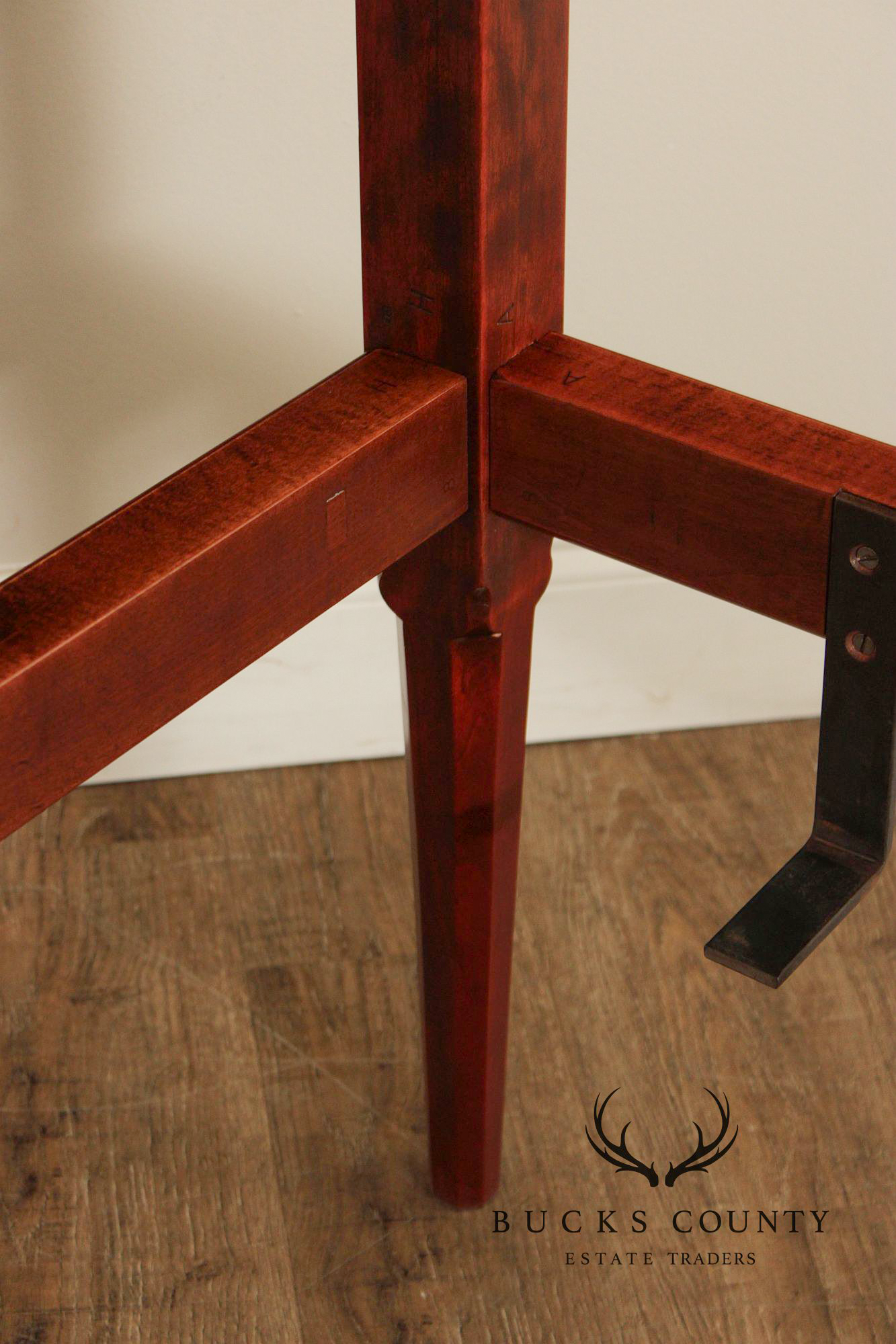 D.R. Dimes Benchmark Collection Cherry Queen Poster Bed