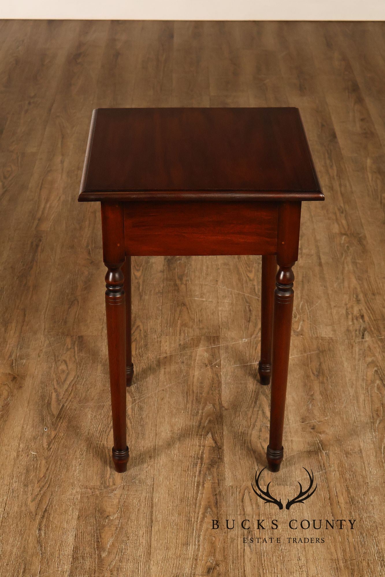 Bench Made Pair Of Sheraton Style Solid Mahogany Nightstands End Tables