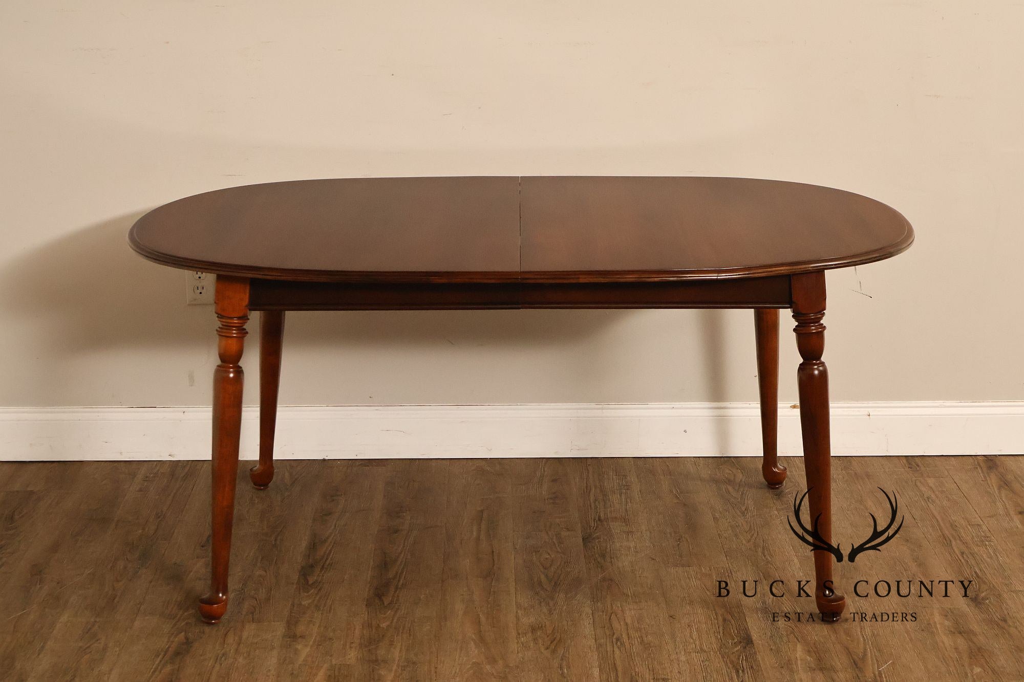 Ethan Allen Georgian Court Vintage Traditional Cherry Dining Table