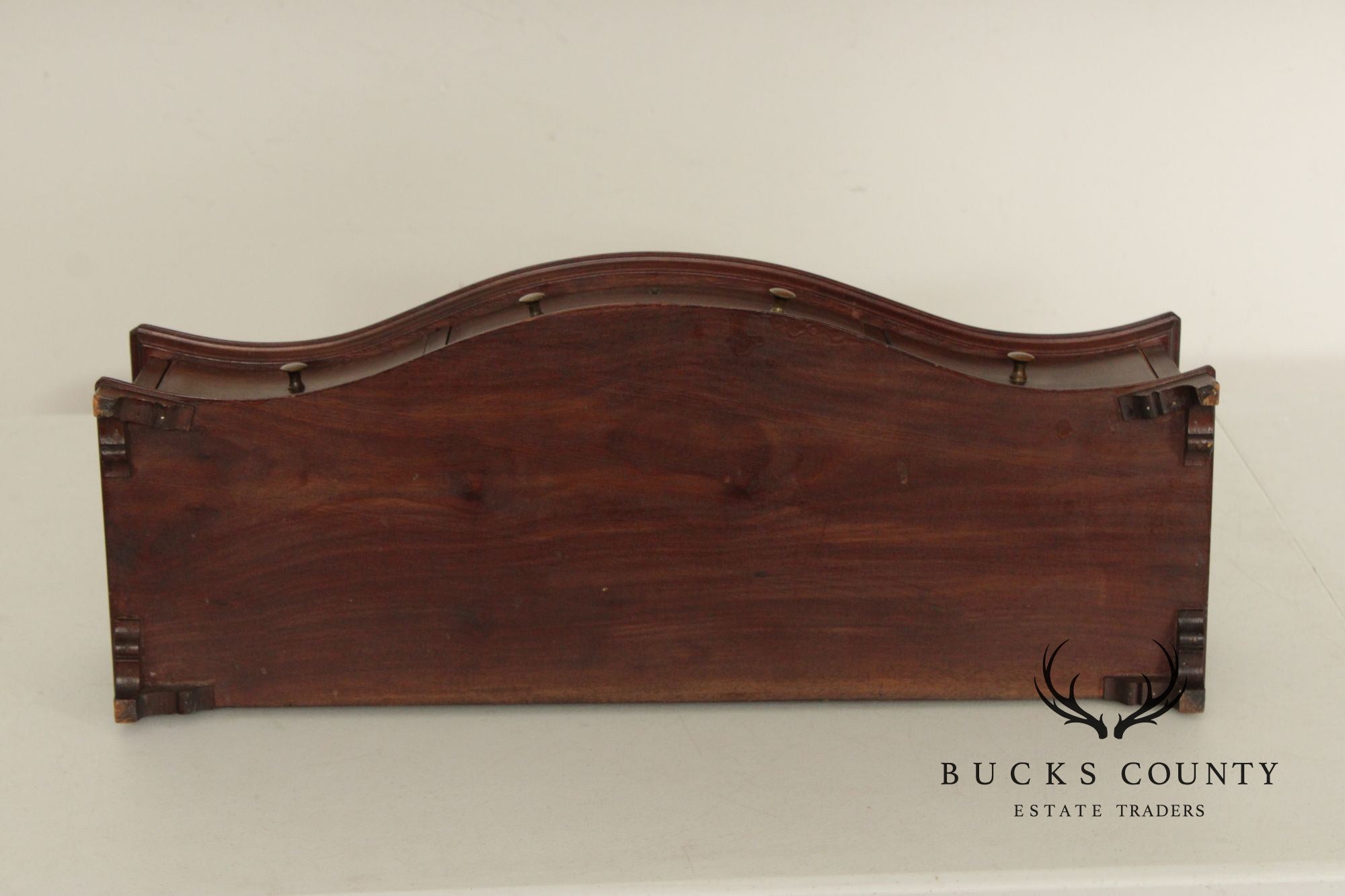 Potthast Bros. Federal Style Mahogany Shaving Mirror With Serpentine Base And Oval Swivel Glass