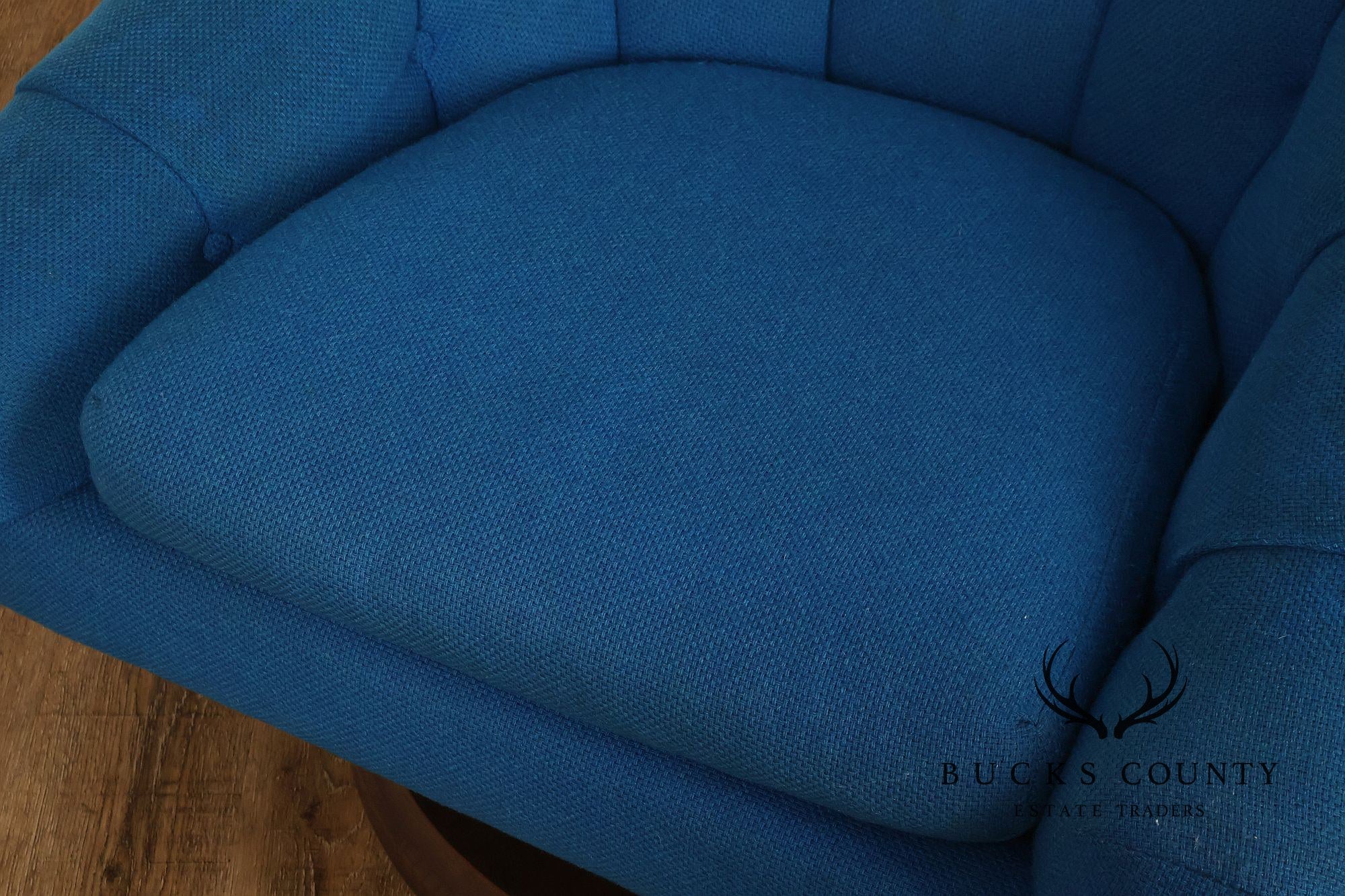 Schnadig Mid Century Modern  Blue Upholstered Swivel Lounge Chair