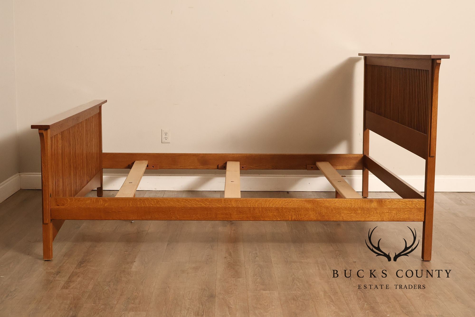 Stickley Mission Collection King Size Spindle Bed