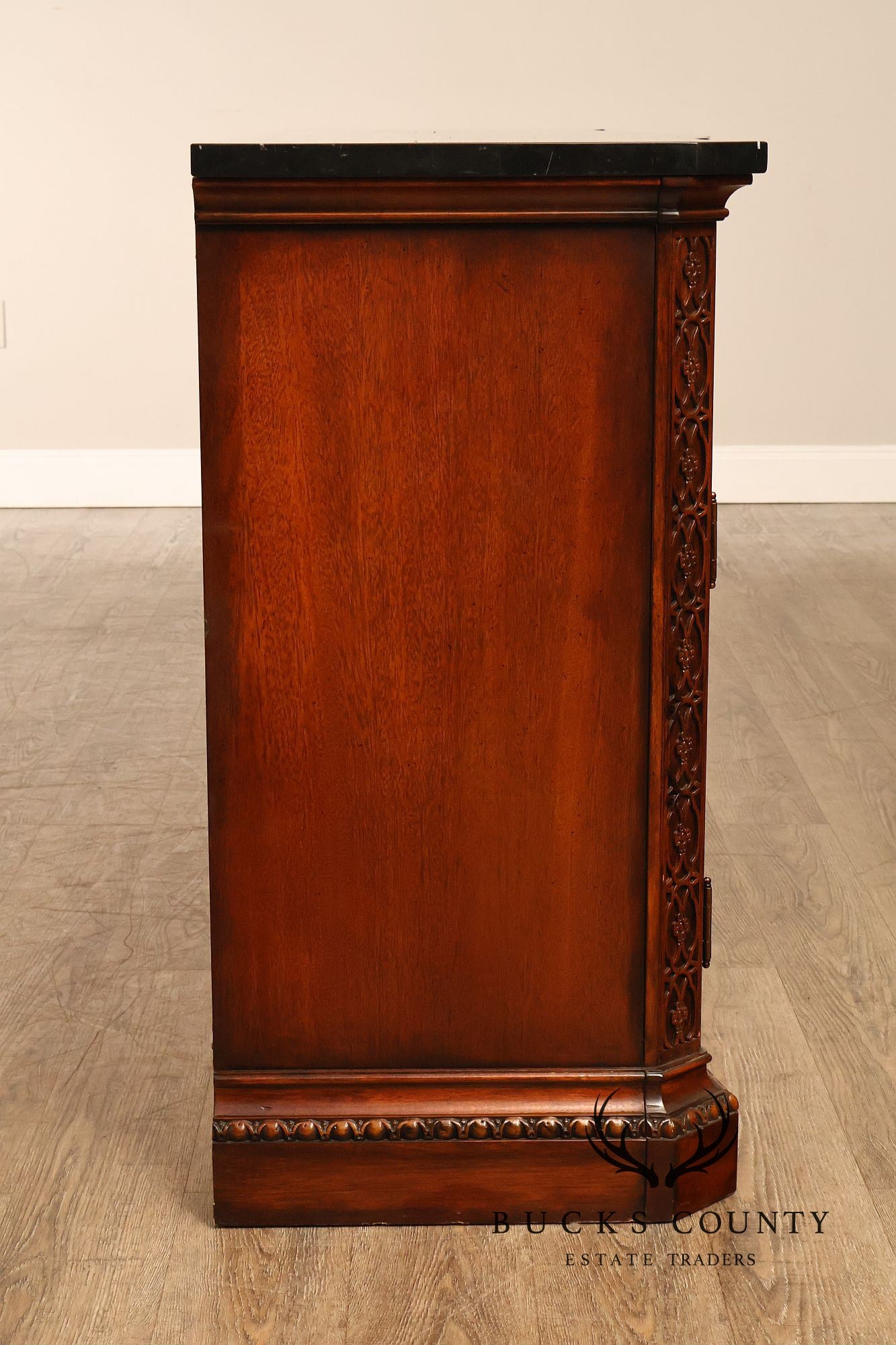 Universal Furniture Georgian S995tyle Marble Top Buffet Sideboard