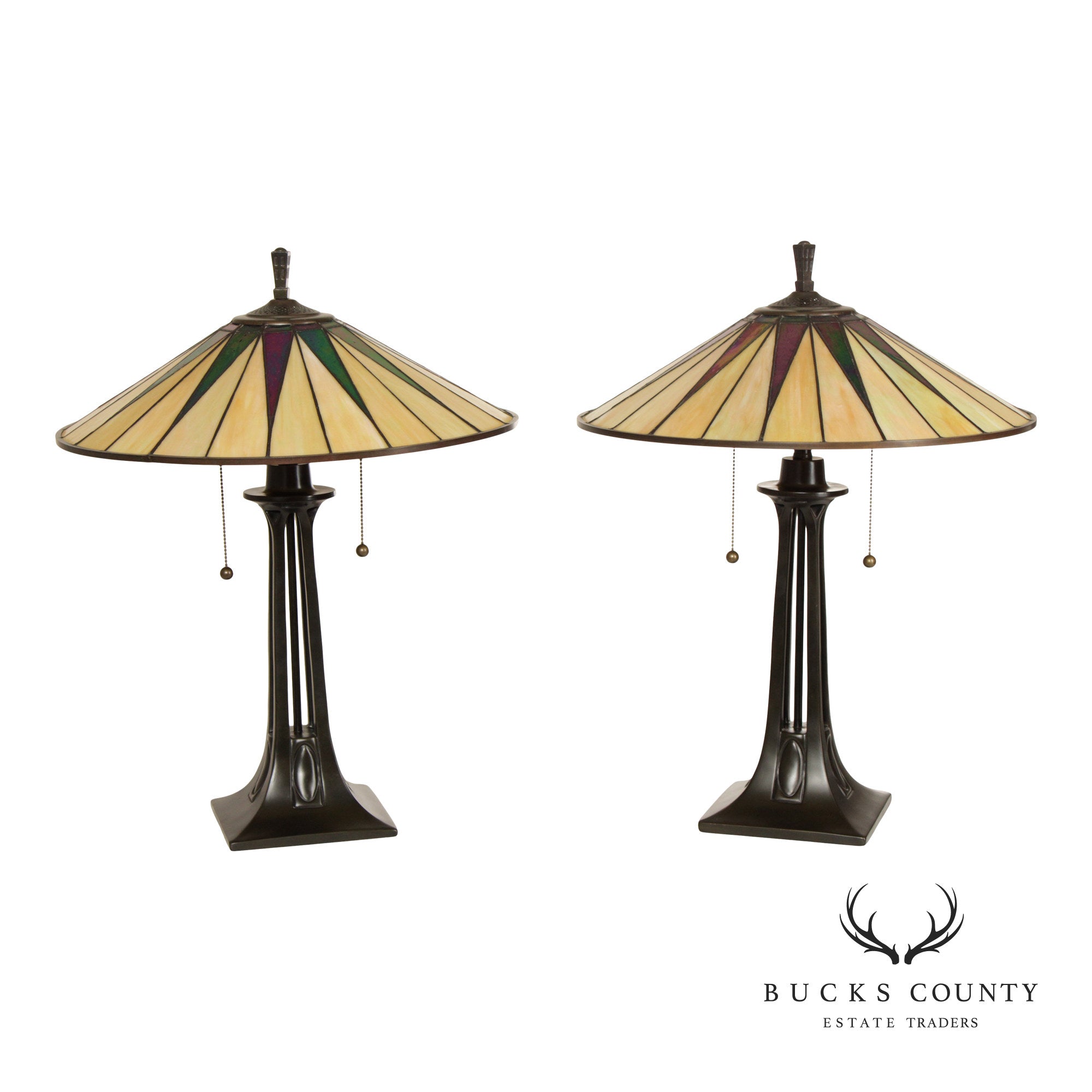 Quoizel Arts and Crafts Style Pair of 'Gotham' Table Lamps