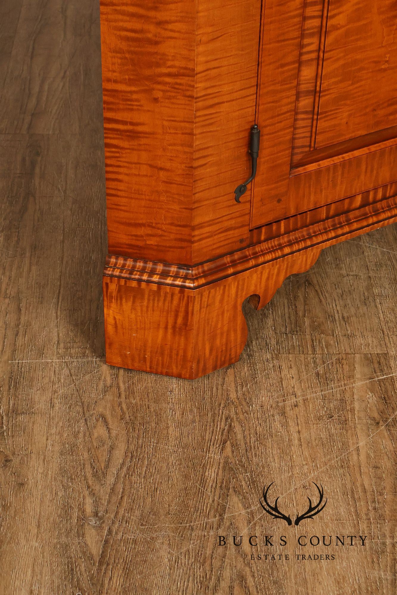 Louis Irion Tiger Maple Corner Cabinet*