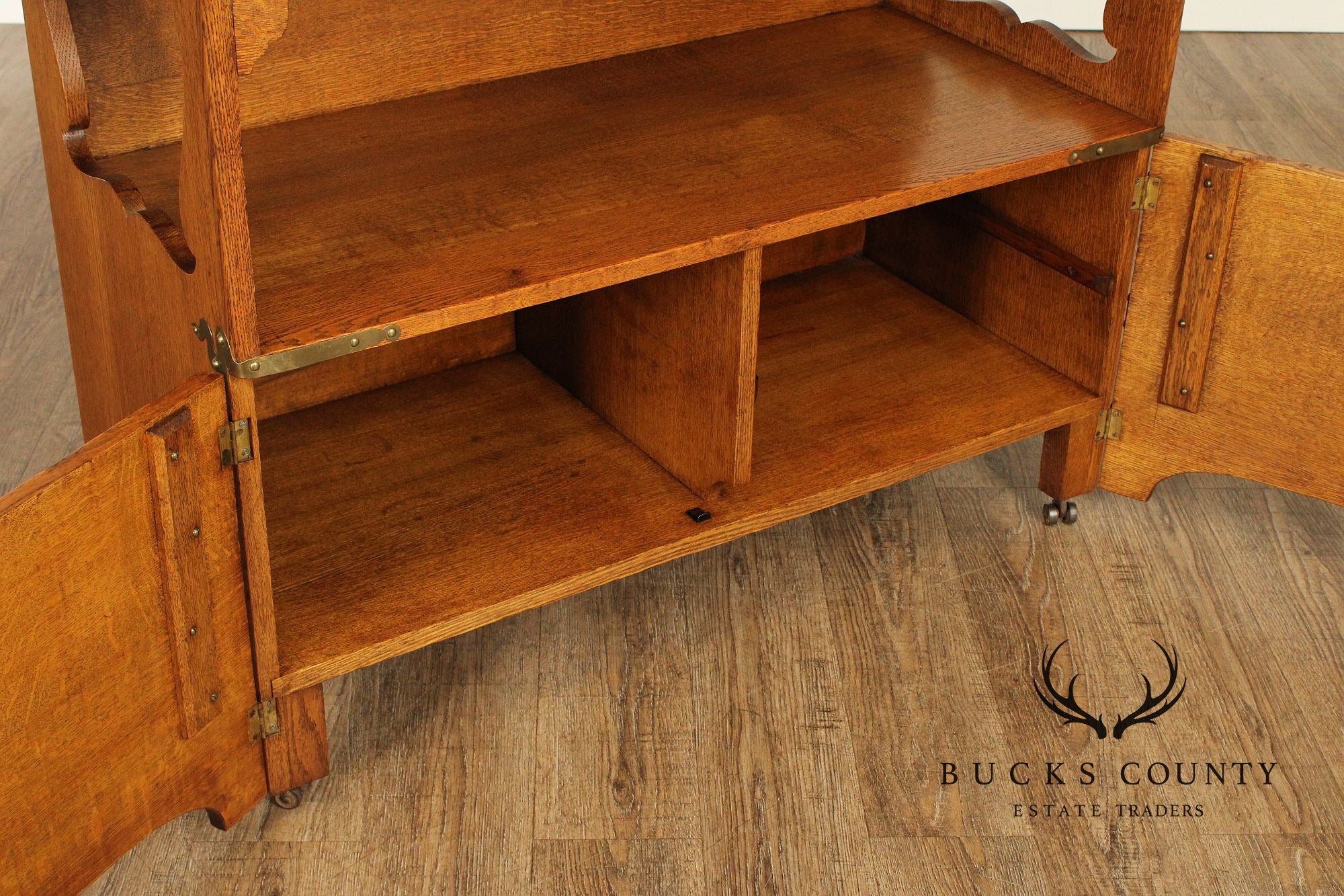 Antique Victorian Golden Oak Sideboard With Mirrored Back