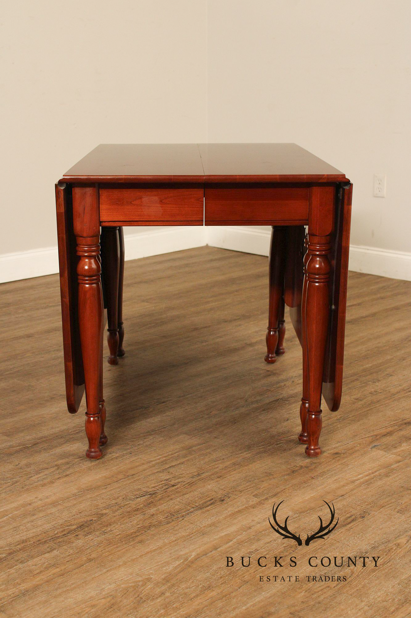 Sheraton Style Cherry Drop-Leaf Extendable Dining Table