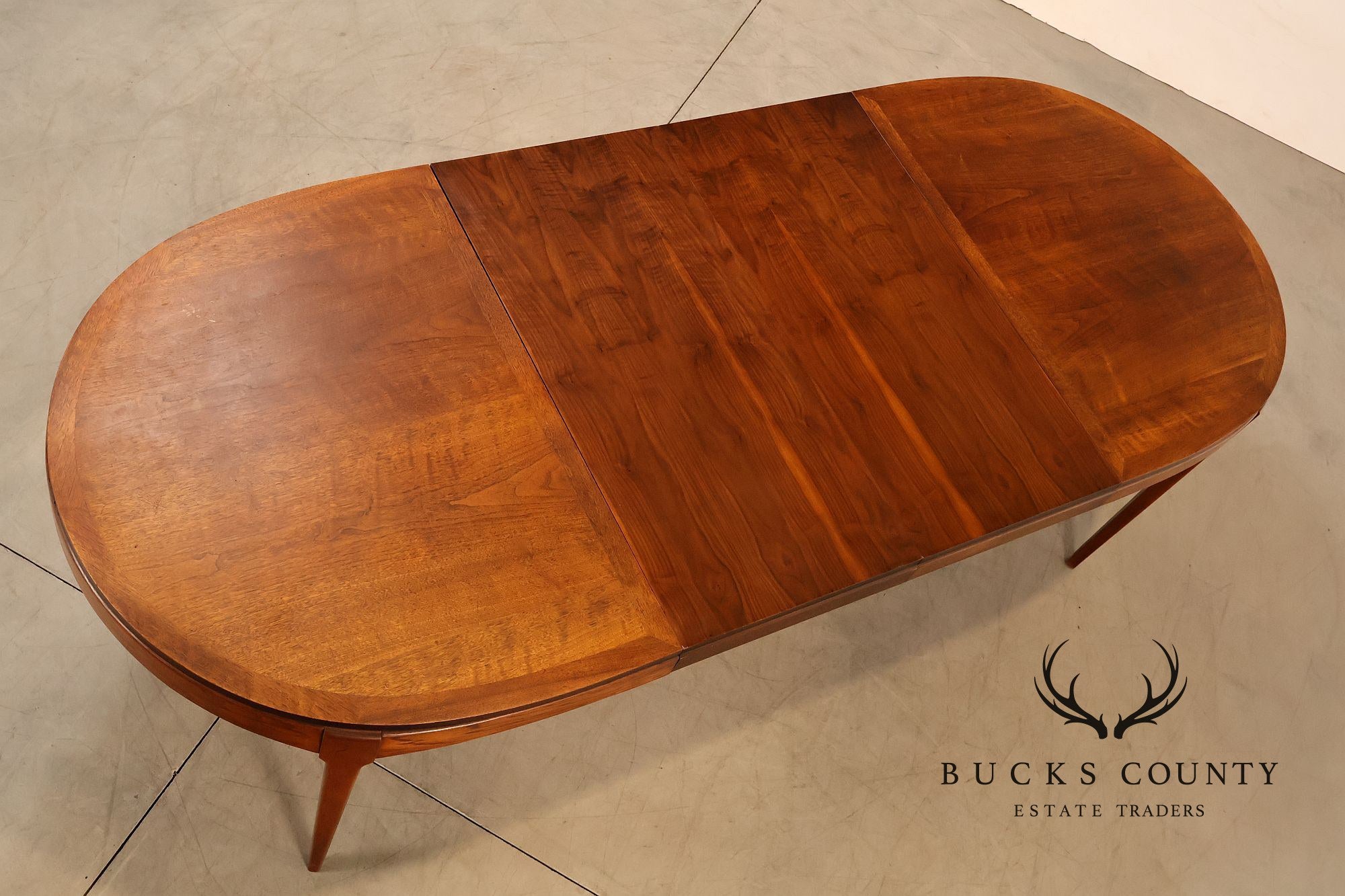 Lane 'Rhythm' Mid Century Modern Walnut Expandable Dining Table